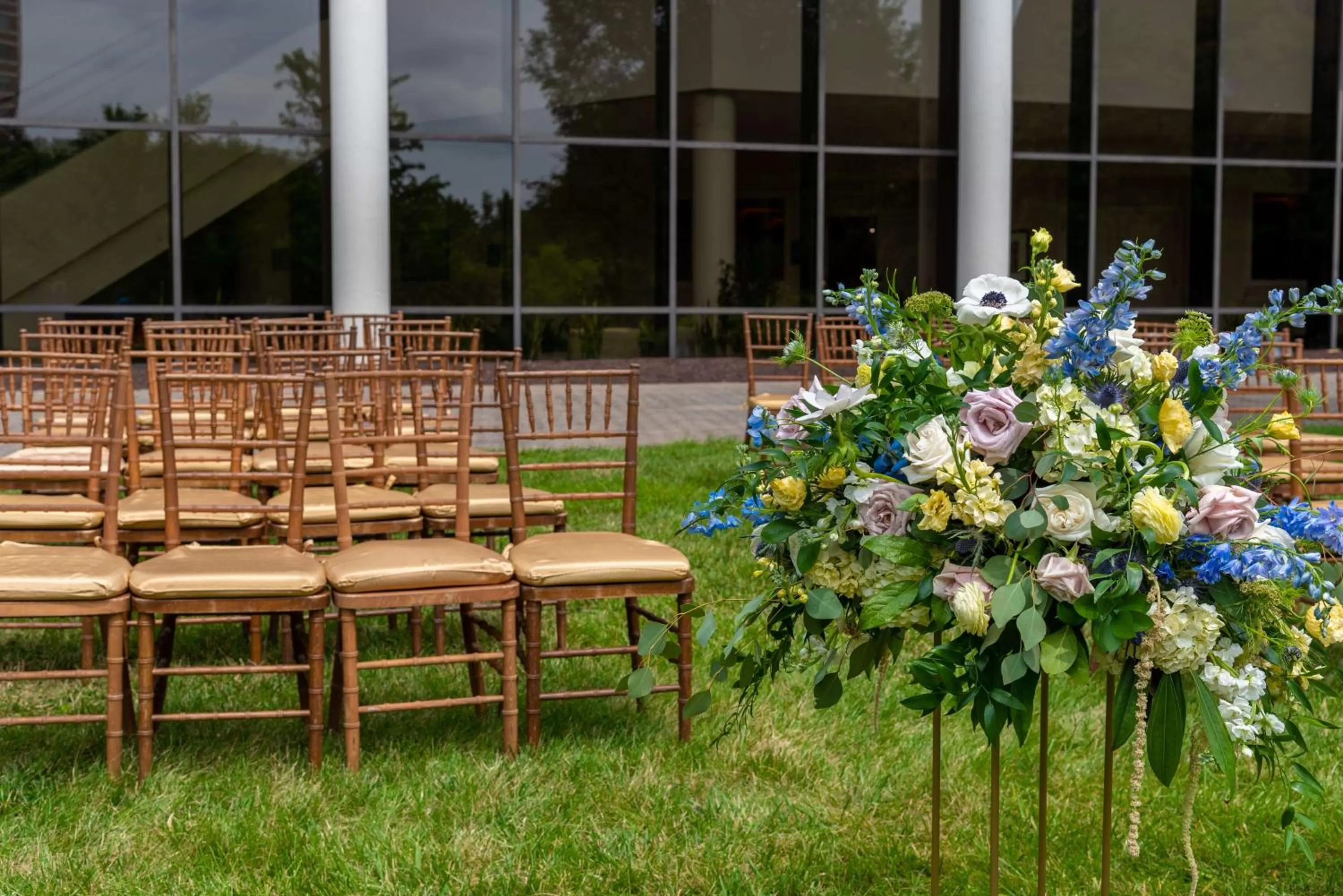Garden in Hilton Alexandria Mark Center