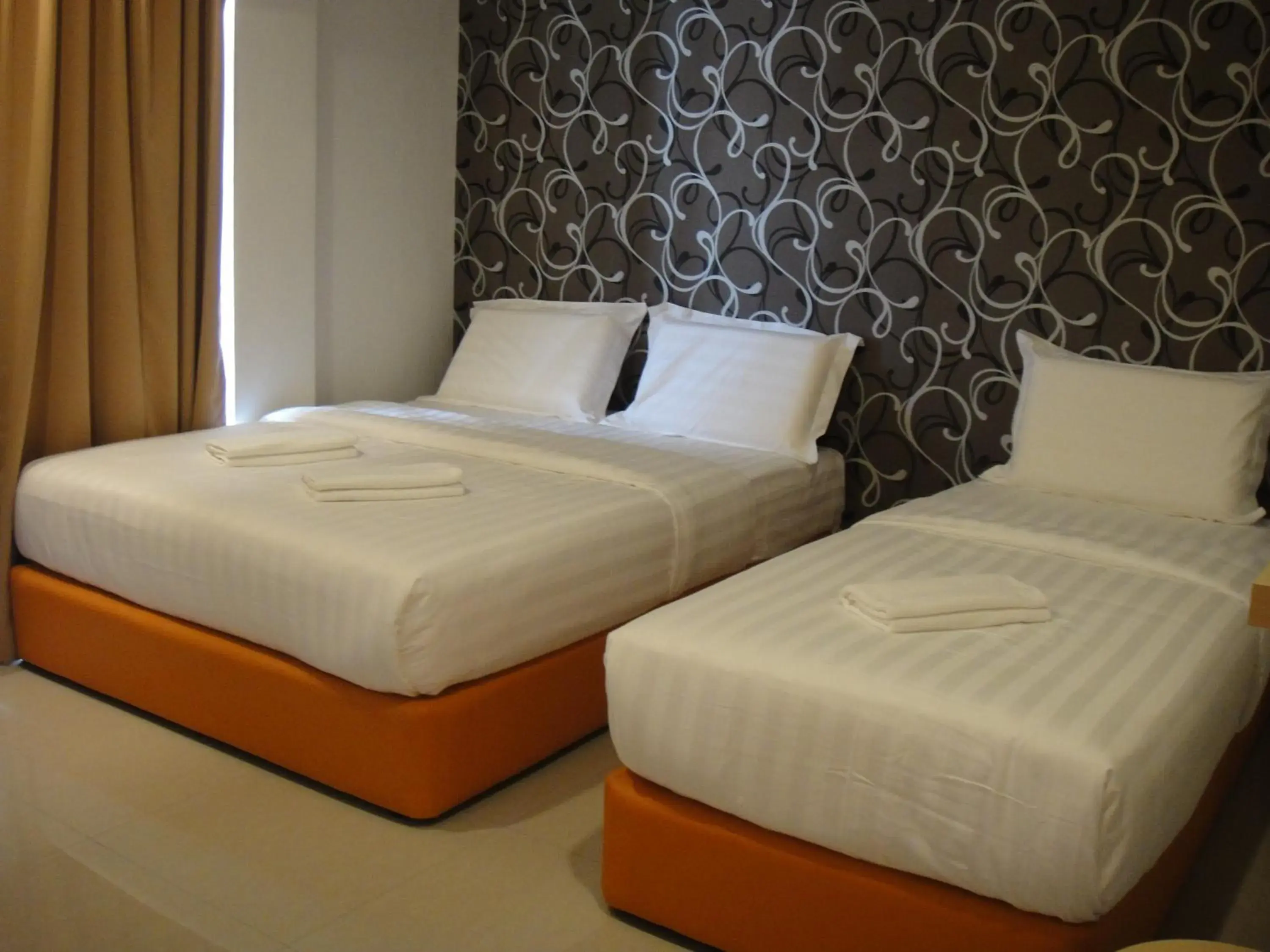 Bedroom in 1 Hotel Kuchai Lama