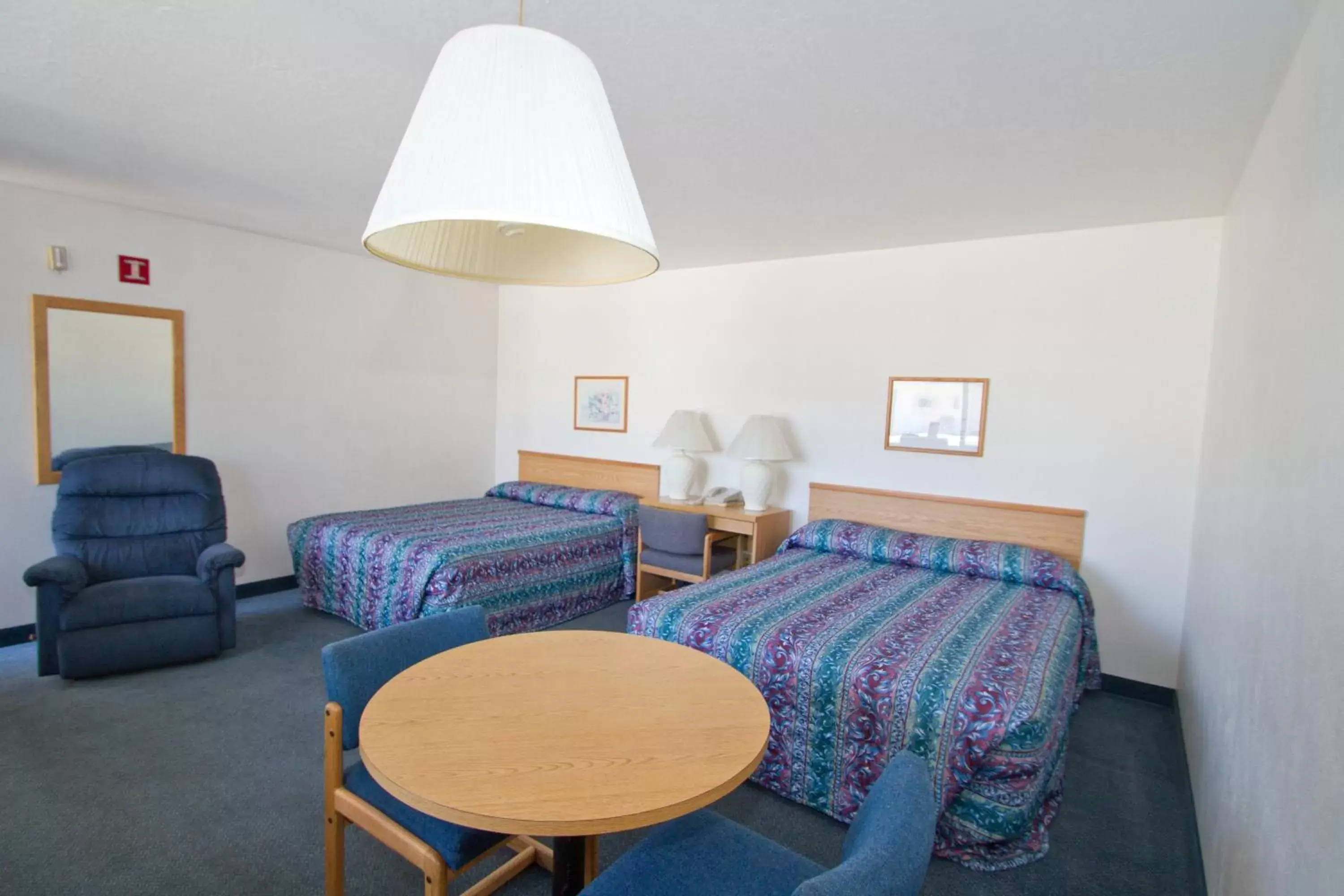 Photo of the whole room, Bed in Brooks St. Motor Inn