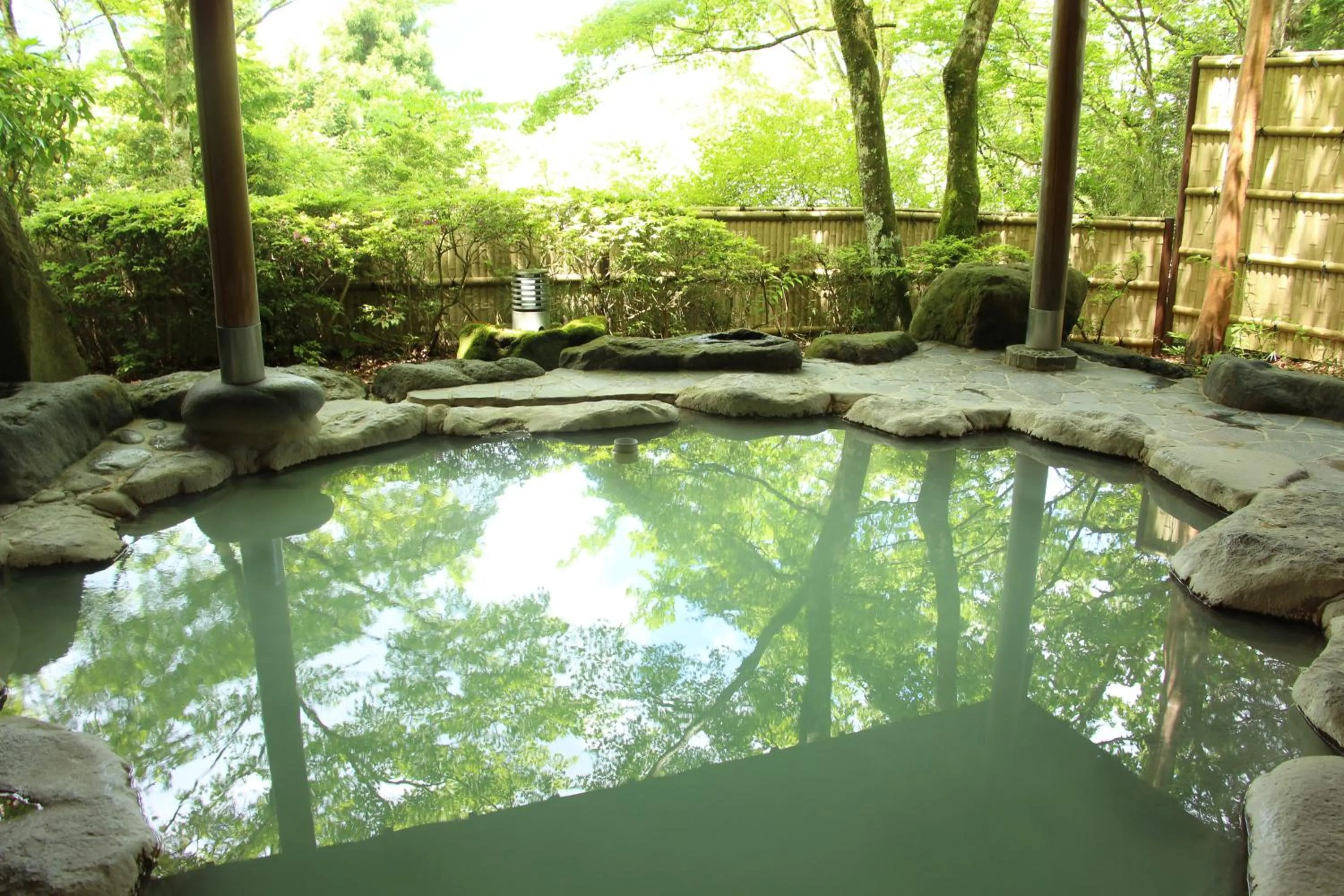 Hot Spring Bath in Senkyoro