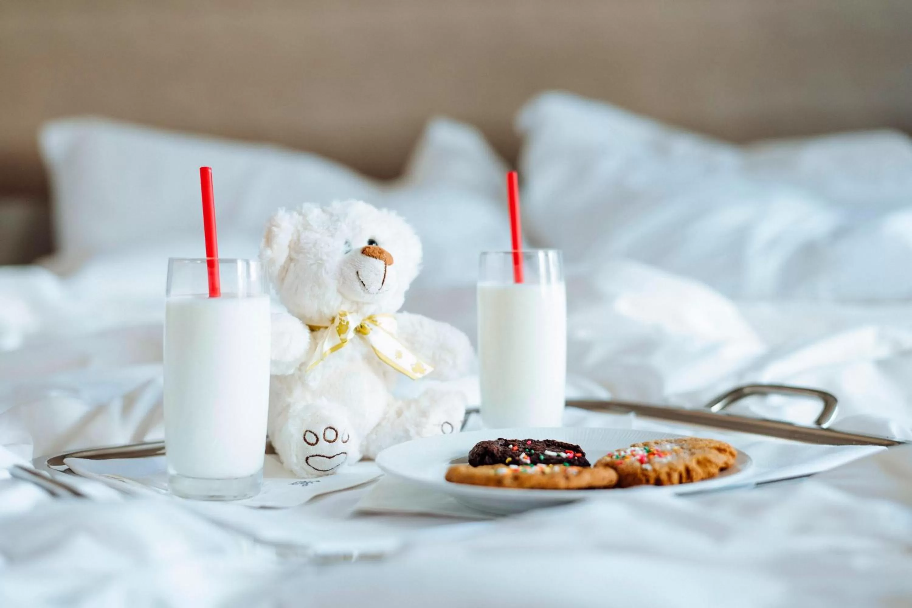 Restaurant/places to eat, Bed in The St. Regis San Francisco