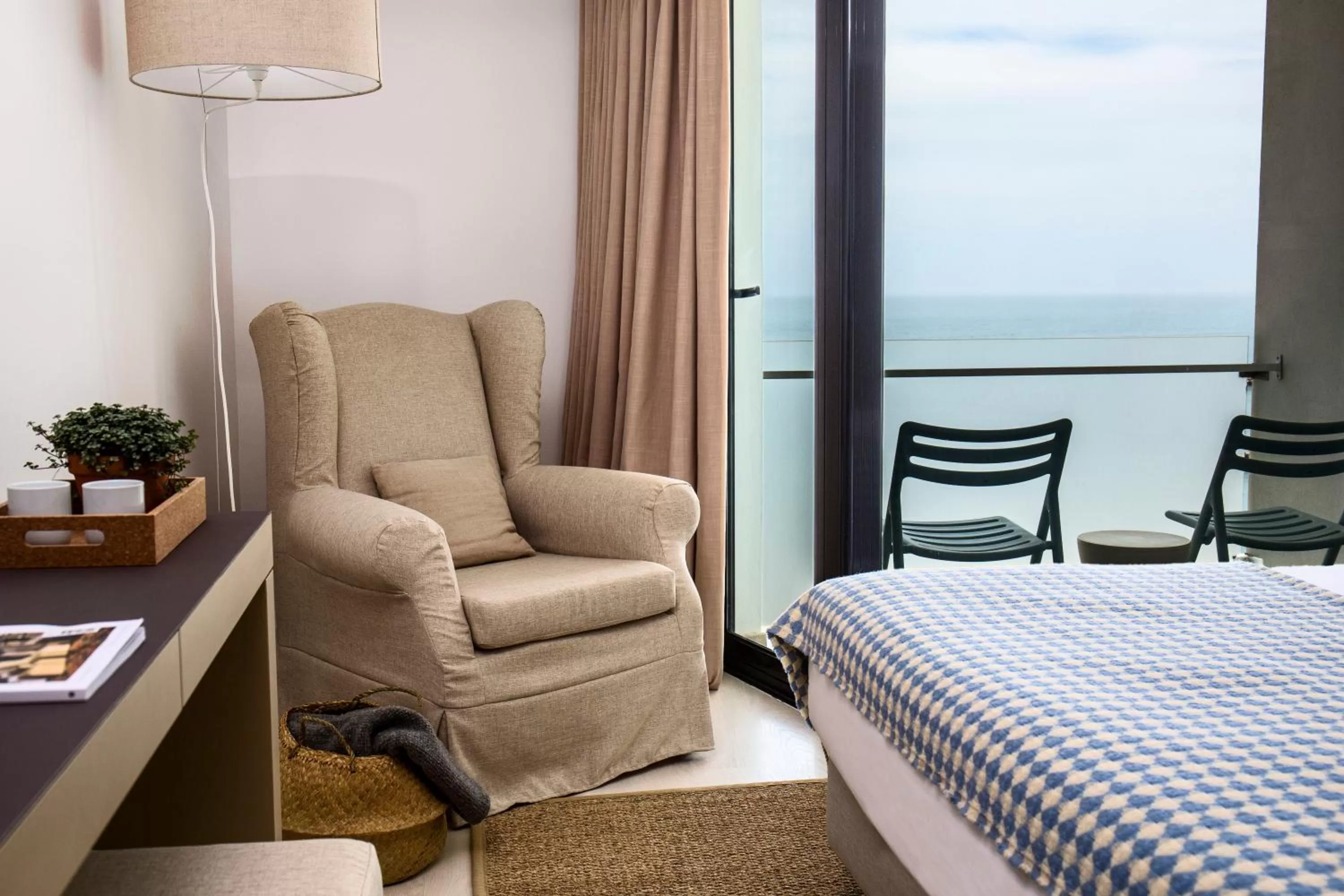 Double Room with Partial Sea View in Memmo Baleeira - Design Hotels