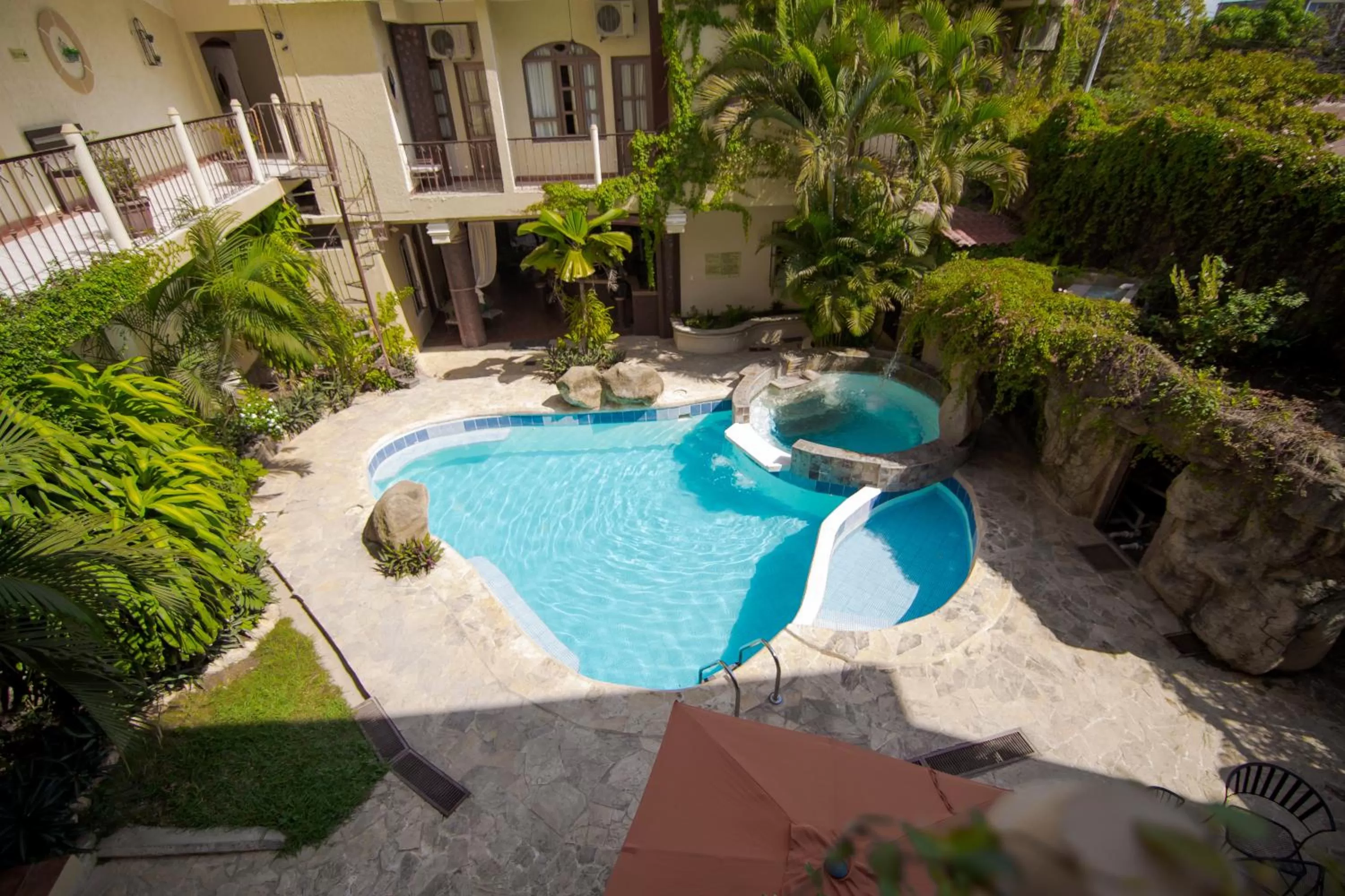 Pool view in Hotel Quinta Maya