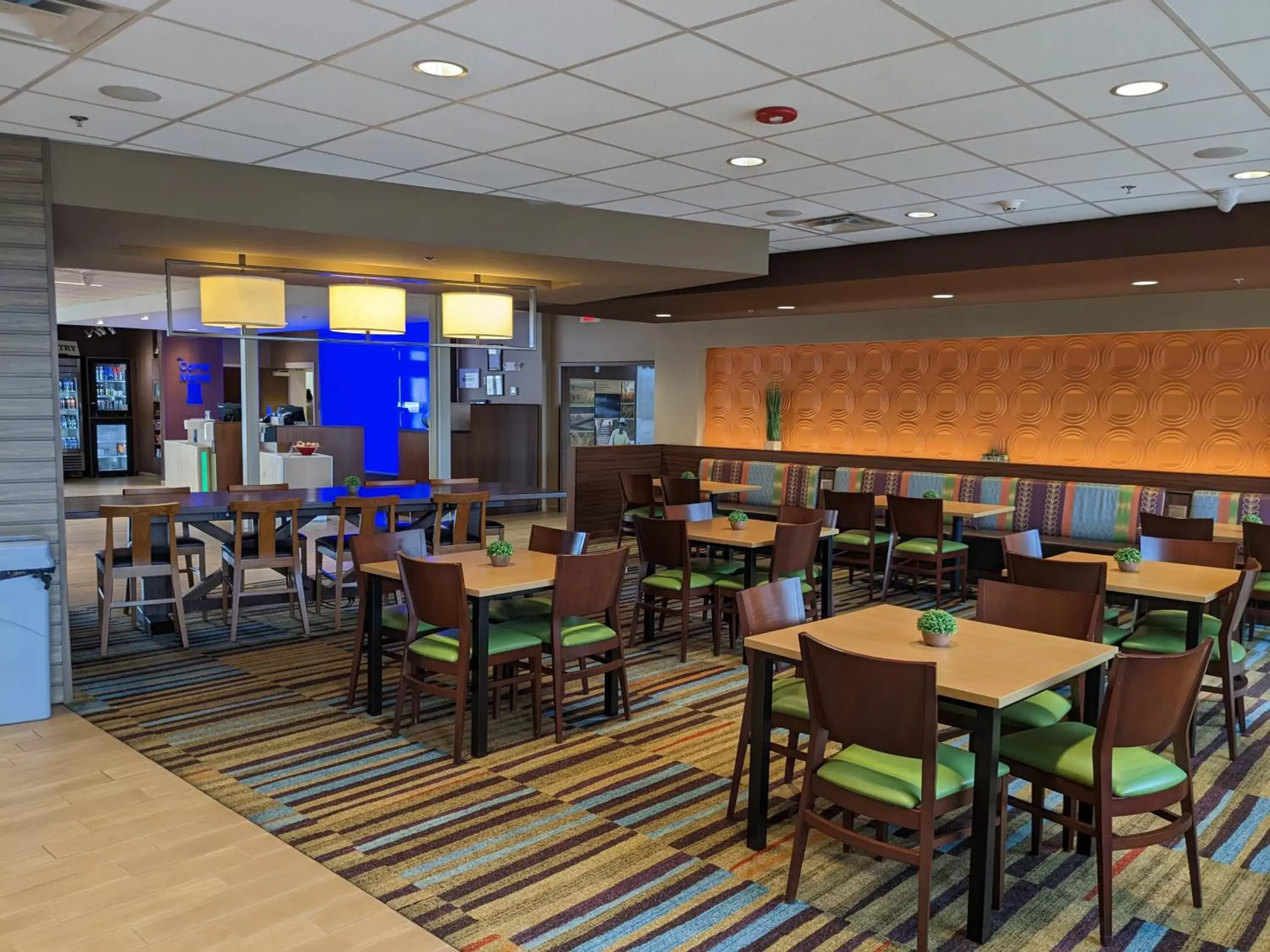 Breakfast, Restaurant/Places to Eat in Fairfield Inn & Suites by Marriott Poplar Bluff