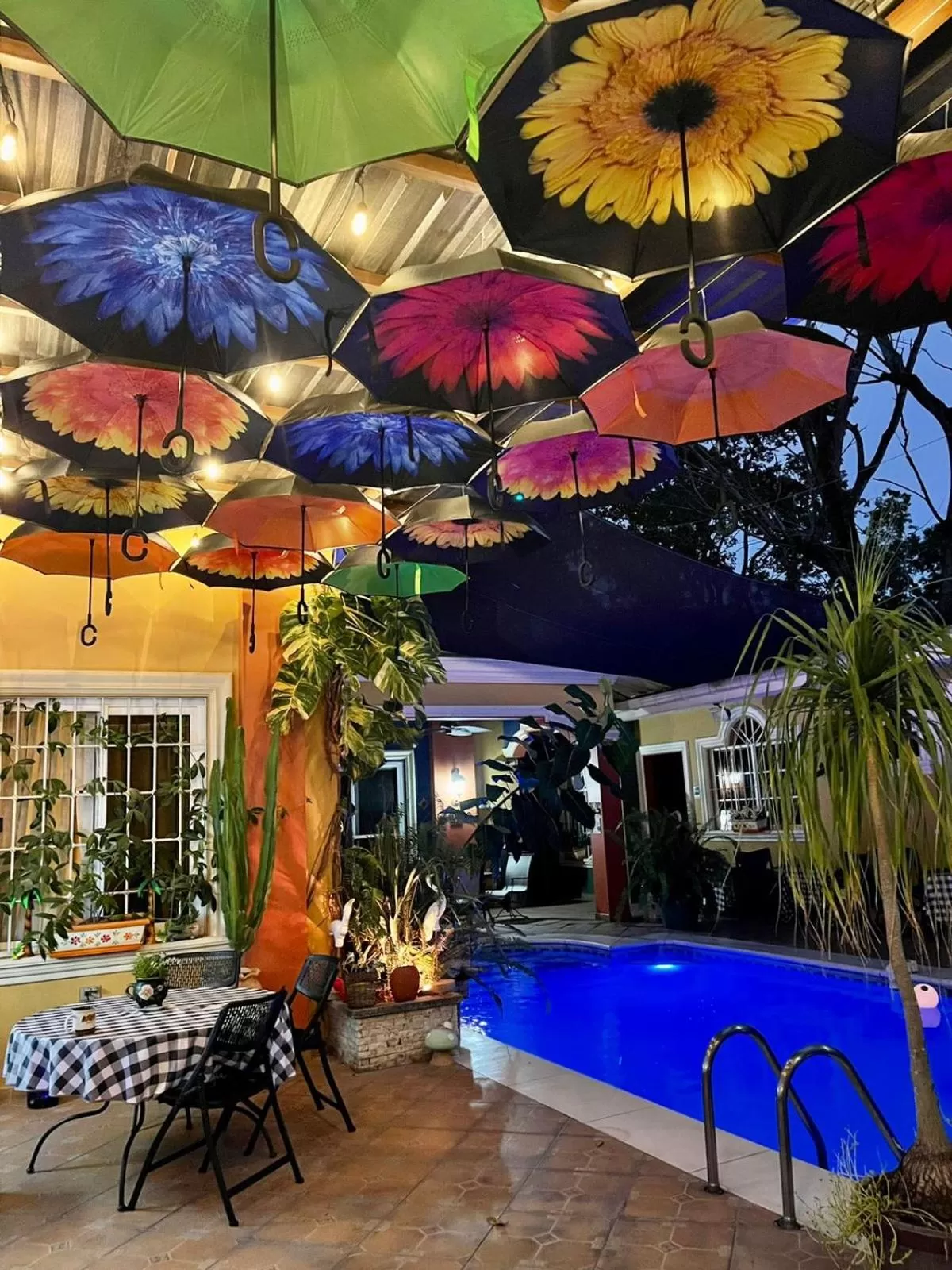 Swimming pool in Refugio de la Montaña B&B