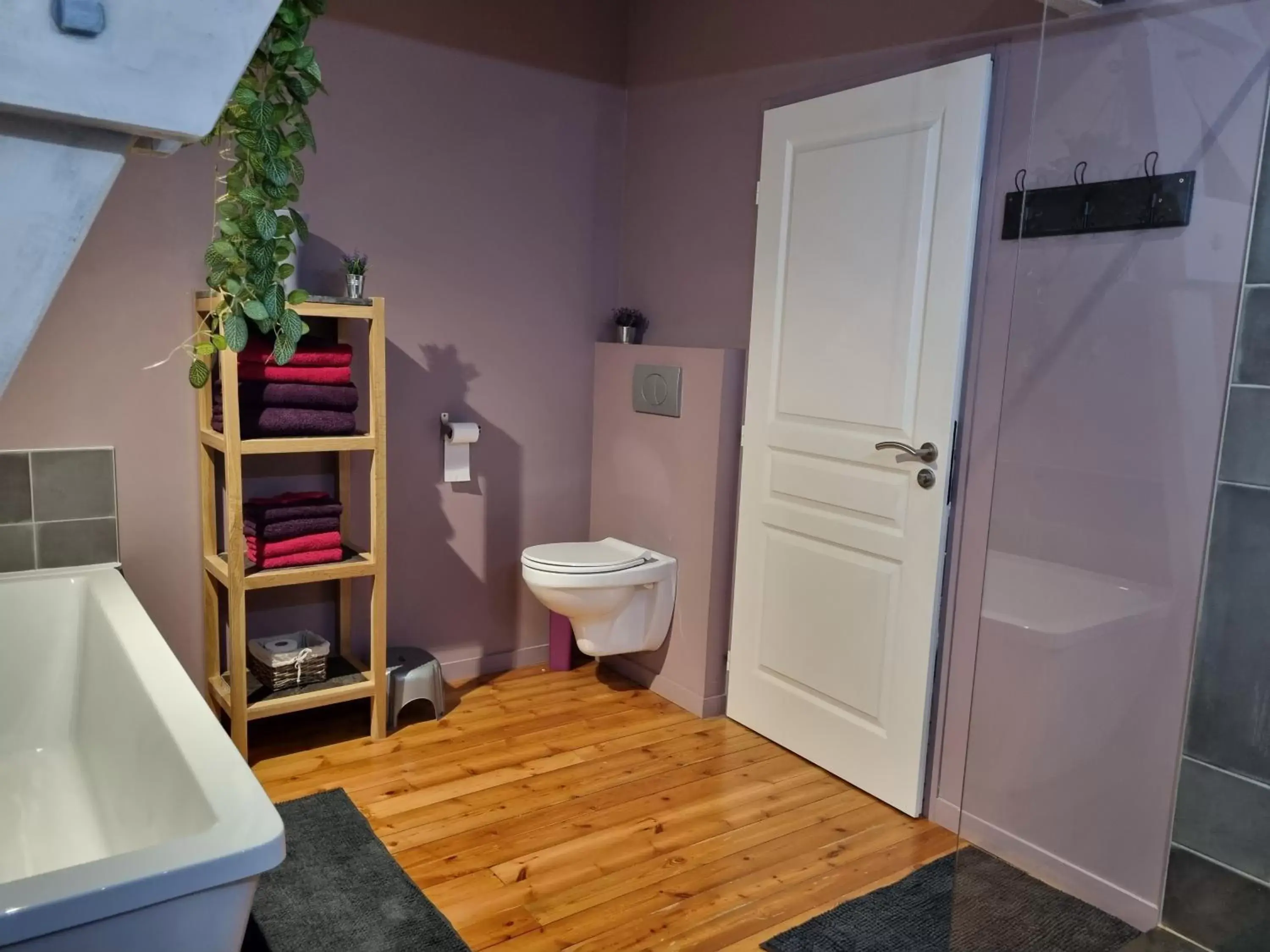 Toilet, Bathroom in La Maison de Vénus