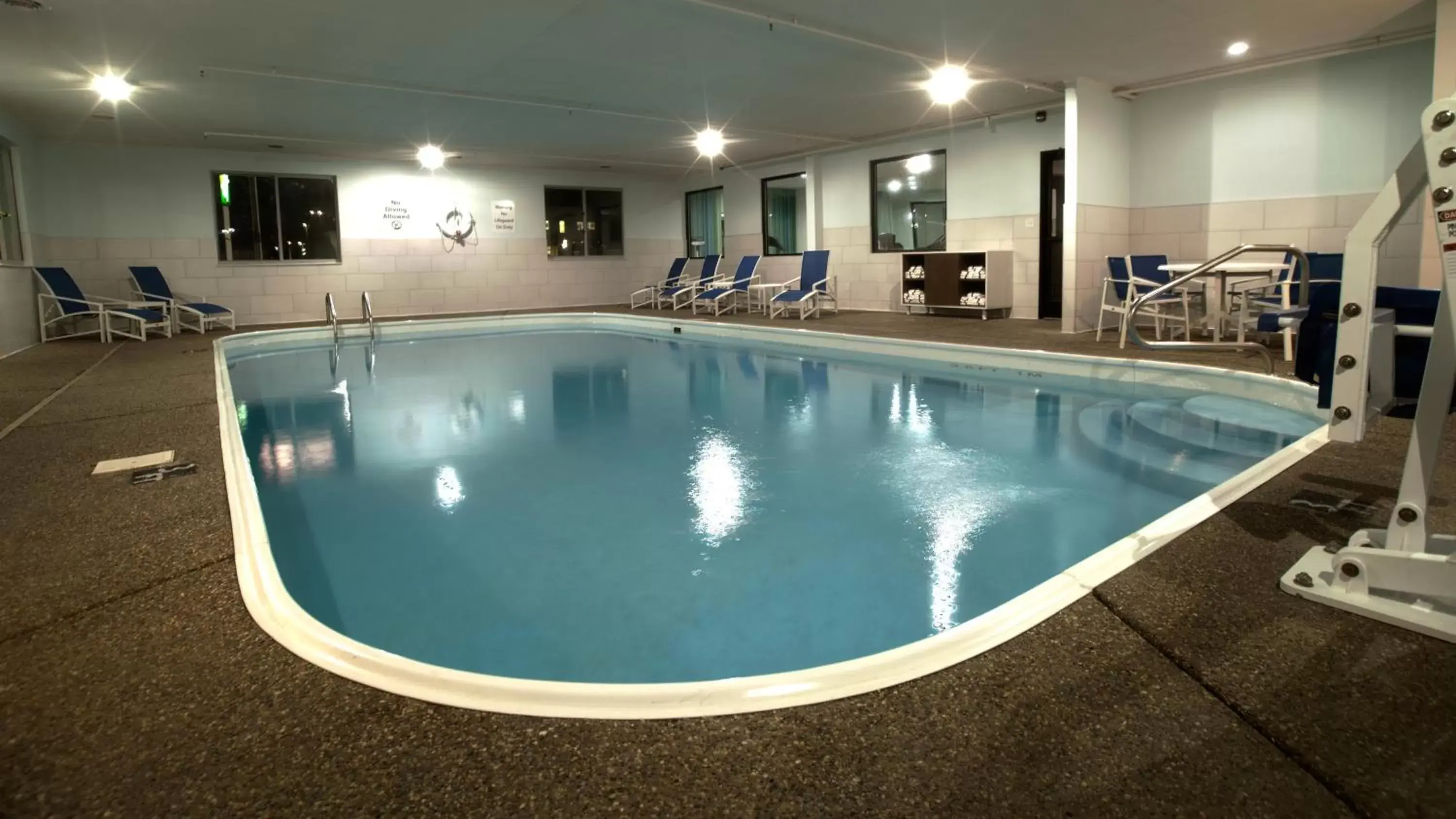 Swimming Pool in Holiday Inn Express & Suites Evansville North, an IHG Hotel