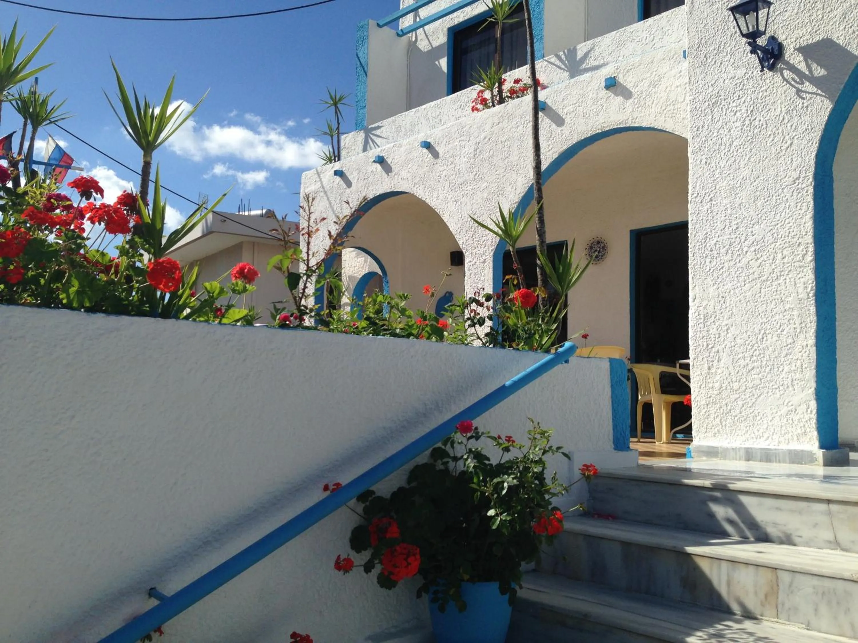 Facade/entrance in Anthula Sun