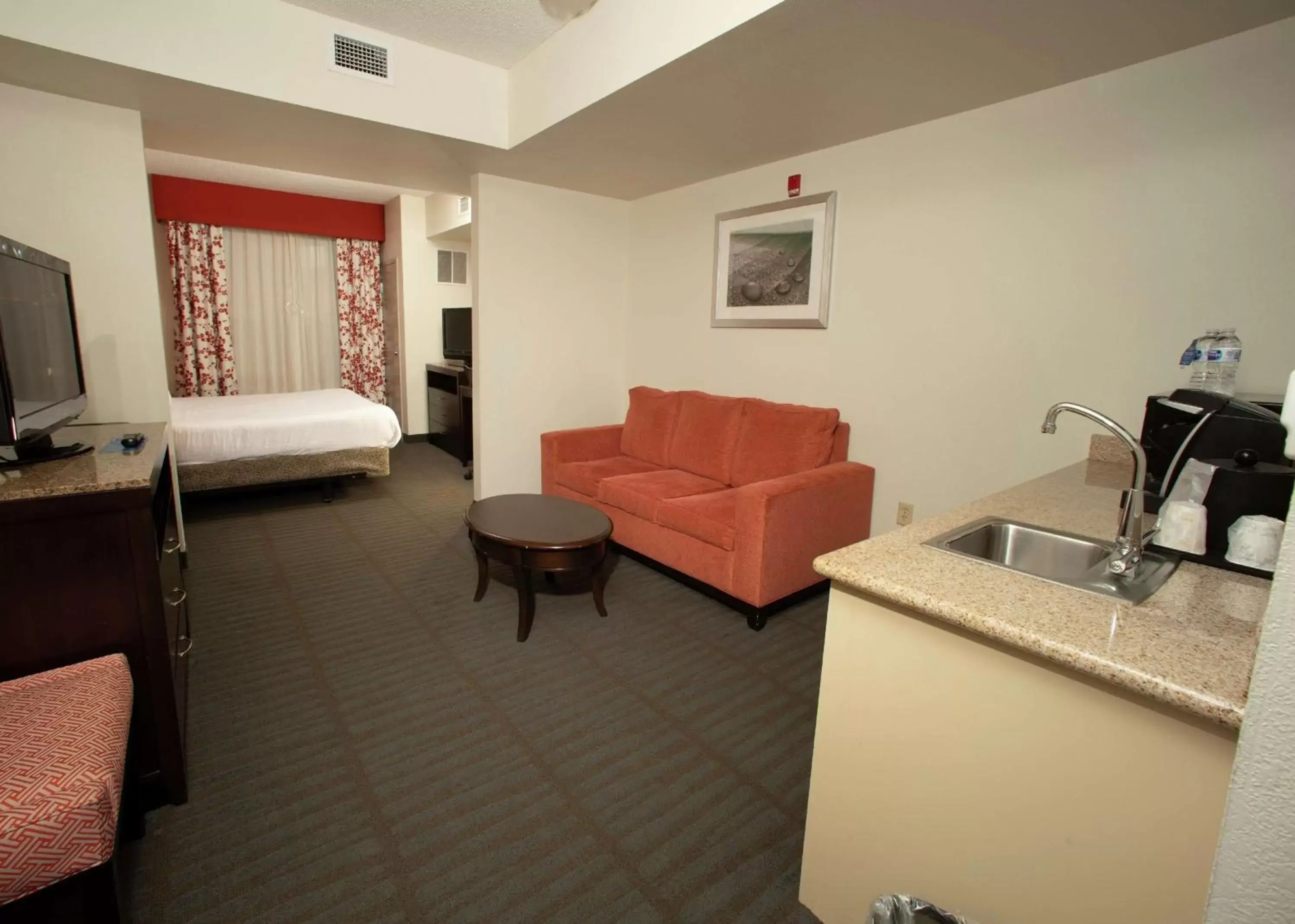 Bedroom in Hilton Garden Inn Springfield, IL
