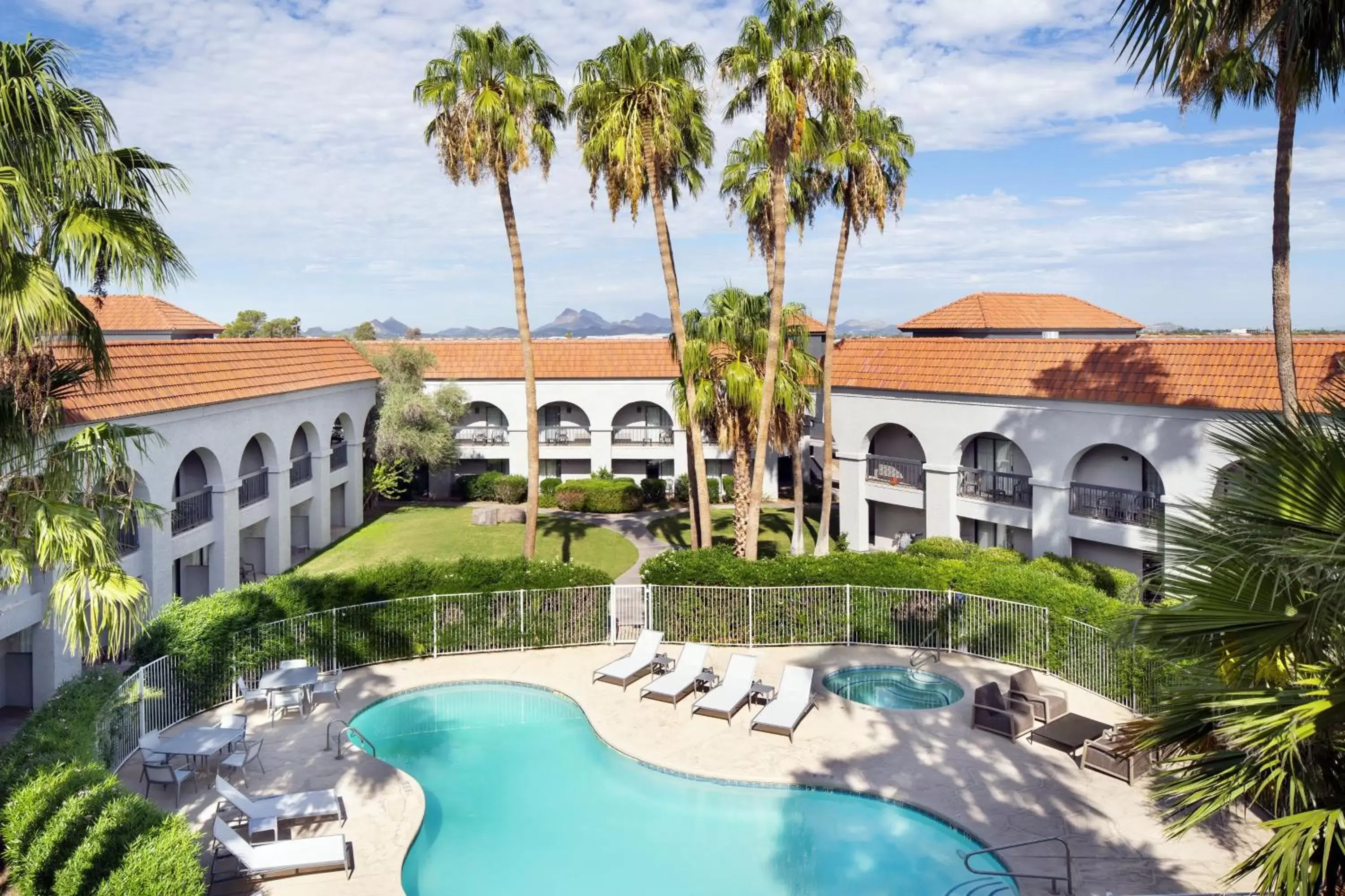 Swimming pool, Pool View in Four Points by Sheraton Tucson Airport