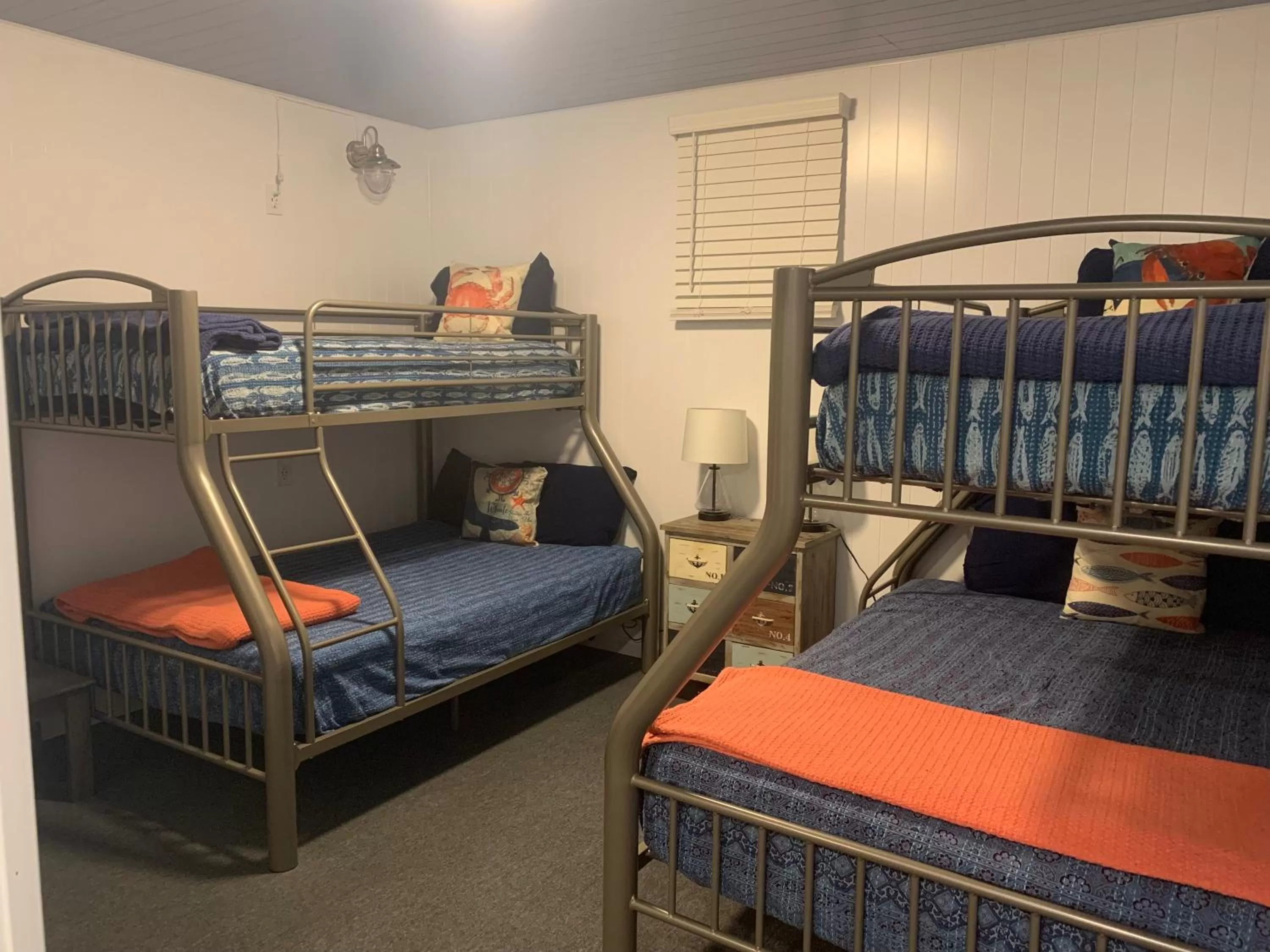 Bedroom, Bed in Clam Gulch Lodge