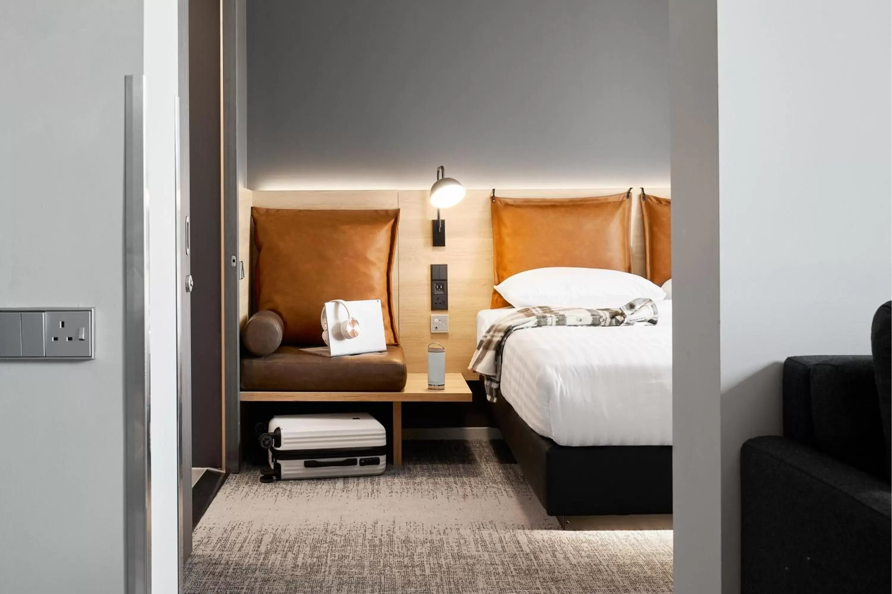 Bedroom, Bed in Moxy Bristol