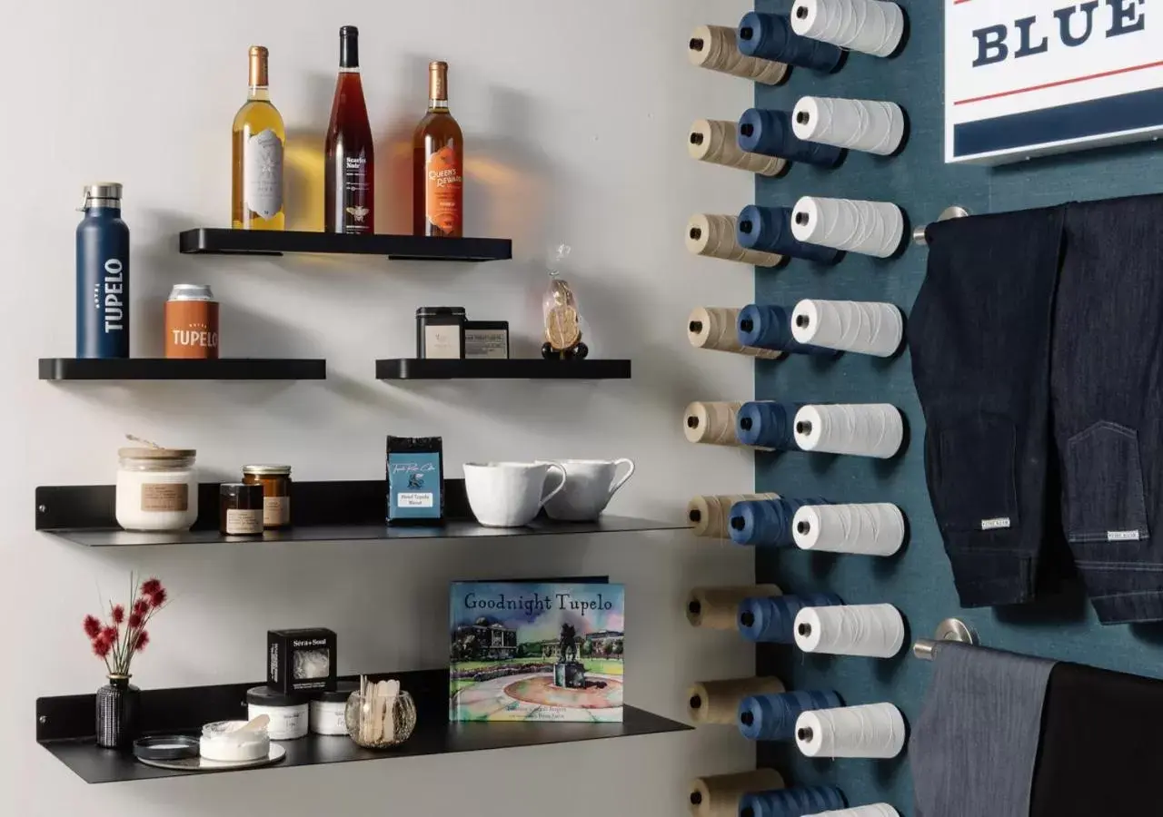 Lounge or bar in Hotel Tupelo, a Wyndham Hotel Lounge or bar in Hotel Tupelo, a Wyndham Hotel