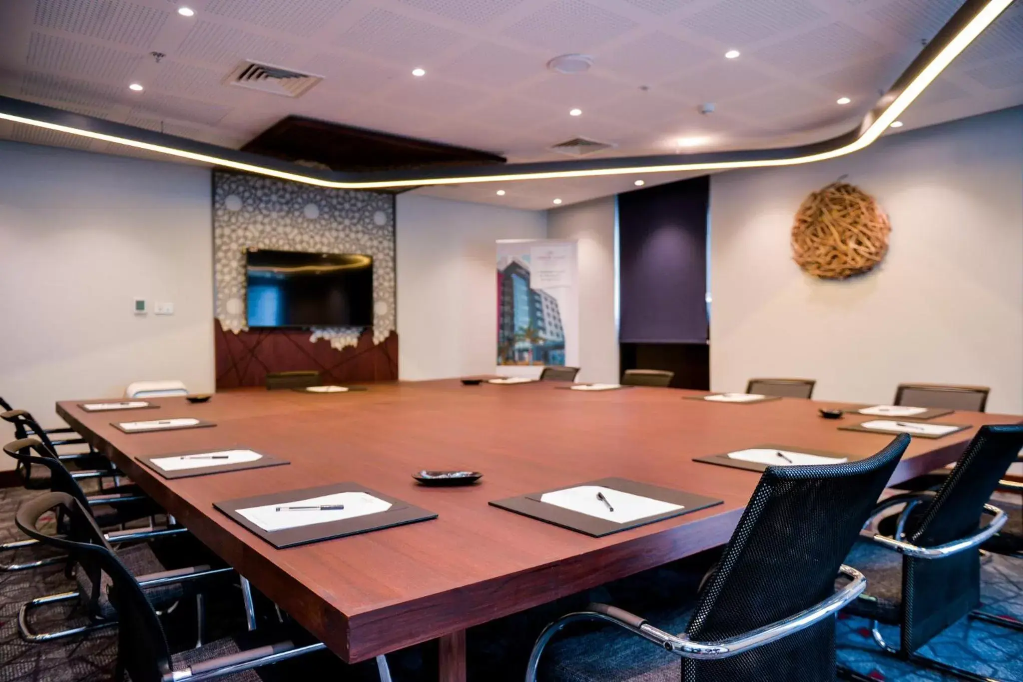 Meeting/conference room in Crowne Plaza - Dar Es Salaam, an IHG Hotel