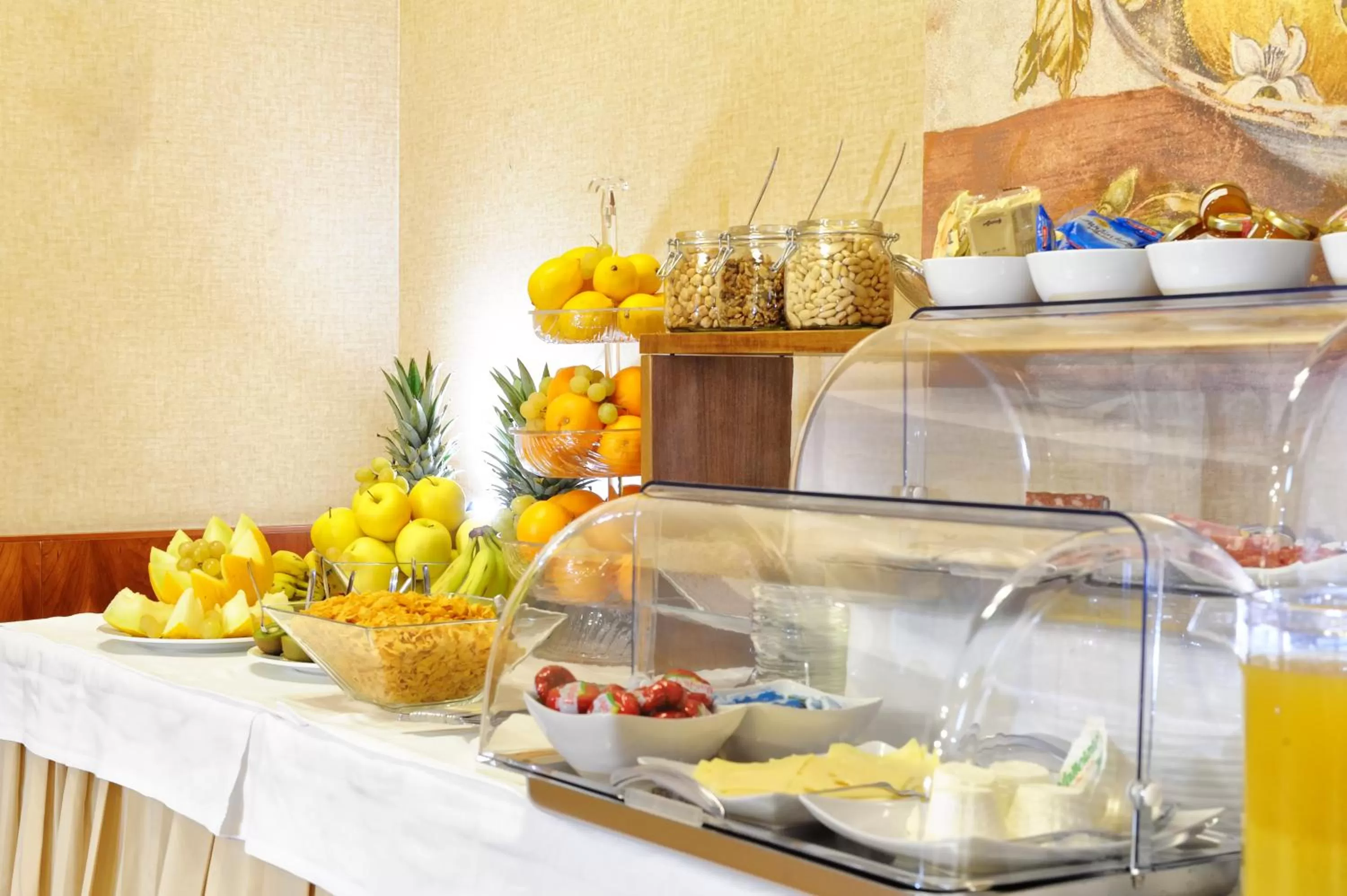 Food in LH Hotel Lloyd Roma