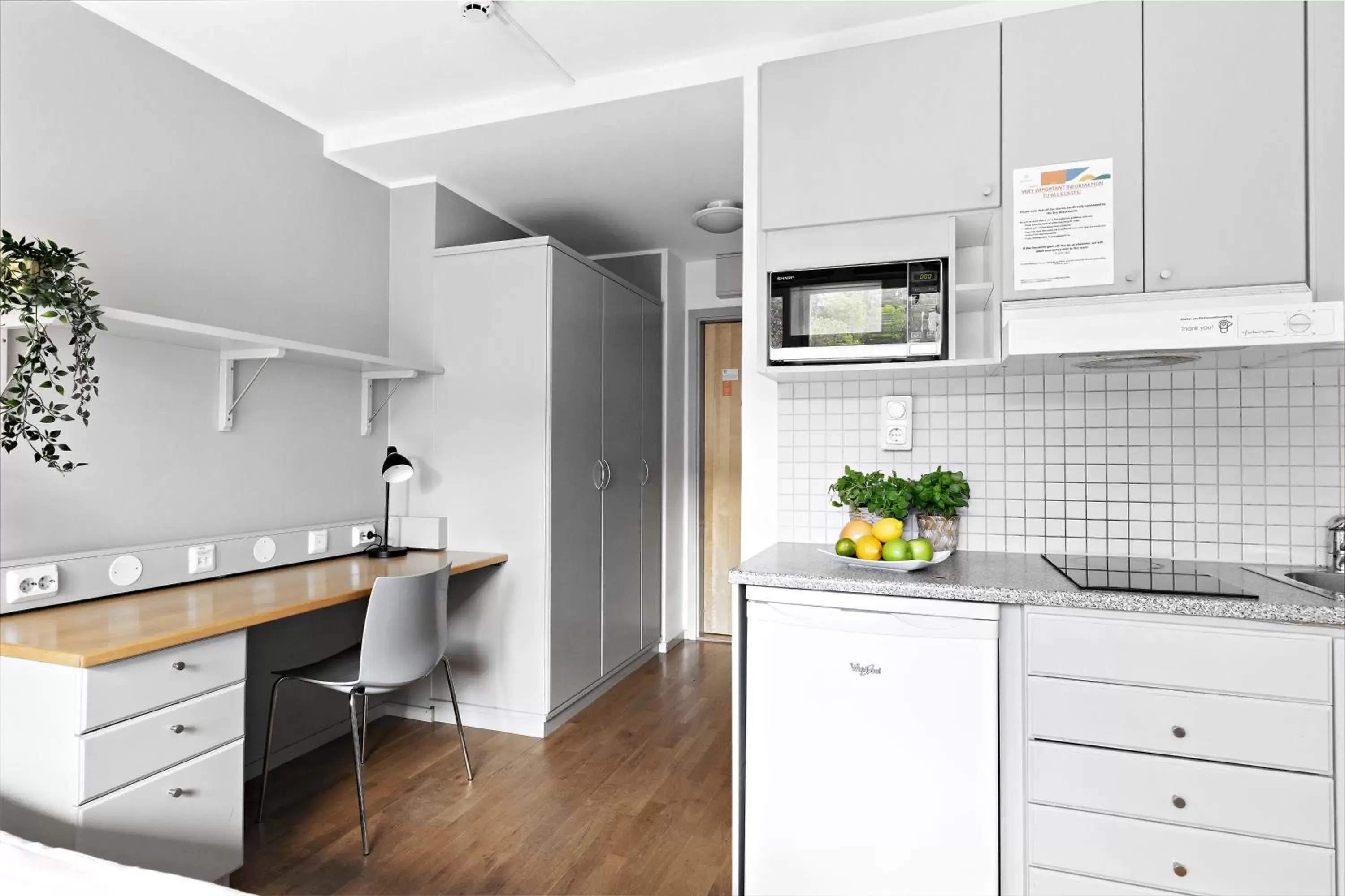 Kitchen or kitchenette, Kitchen/Kitchenette in Forenom Aparthotel Stockholm Alvik