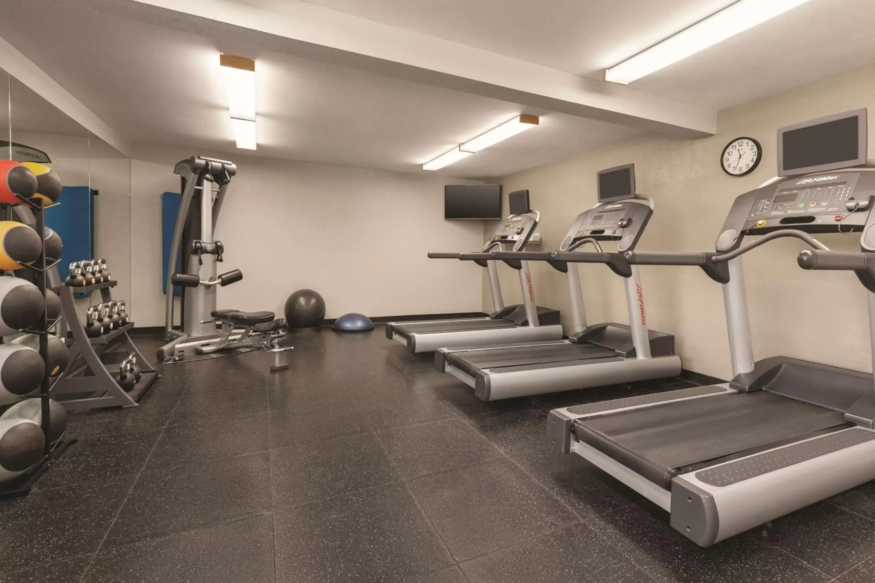 Activities, Fitness Center/Facilities in Radisson Hotel Sunnyvale - Silicon Valley