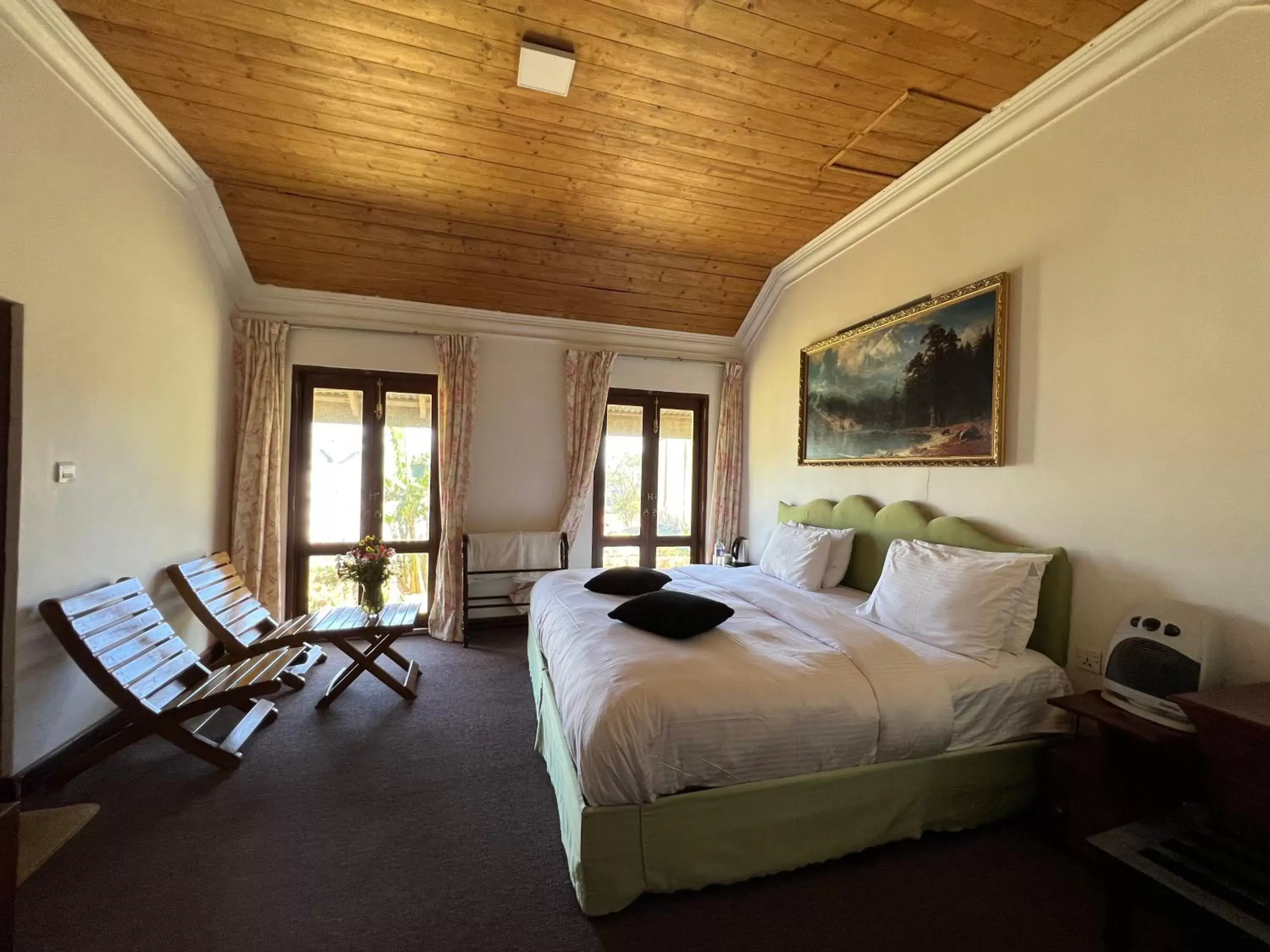 Bedroom in Tea Bush Hotel