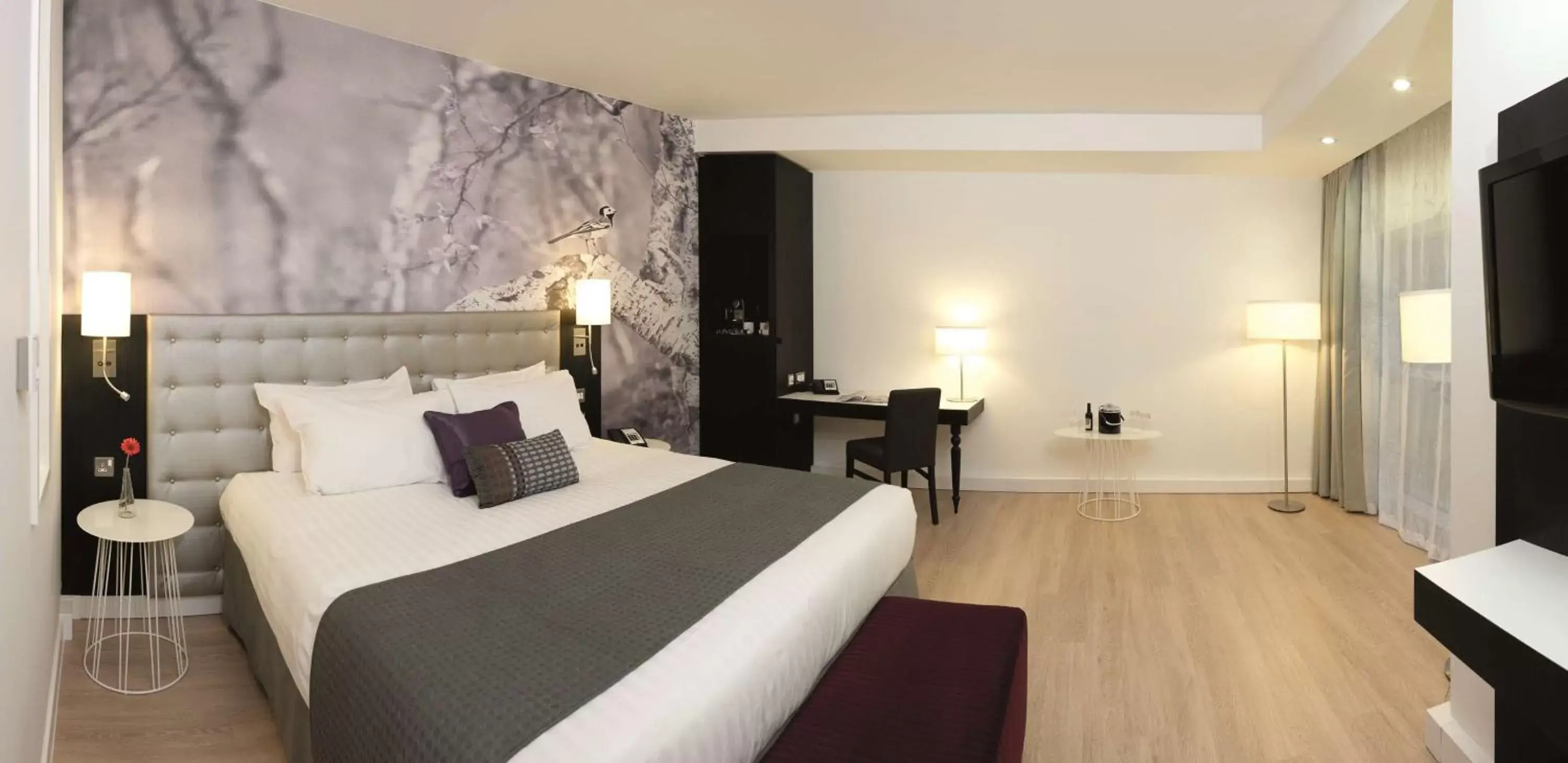 Bedroom, Bed in Radisson Blu Hotel East Midlands Airport
