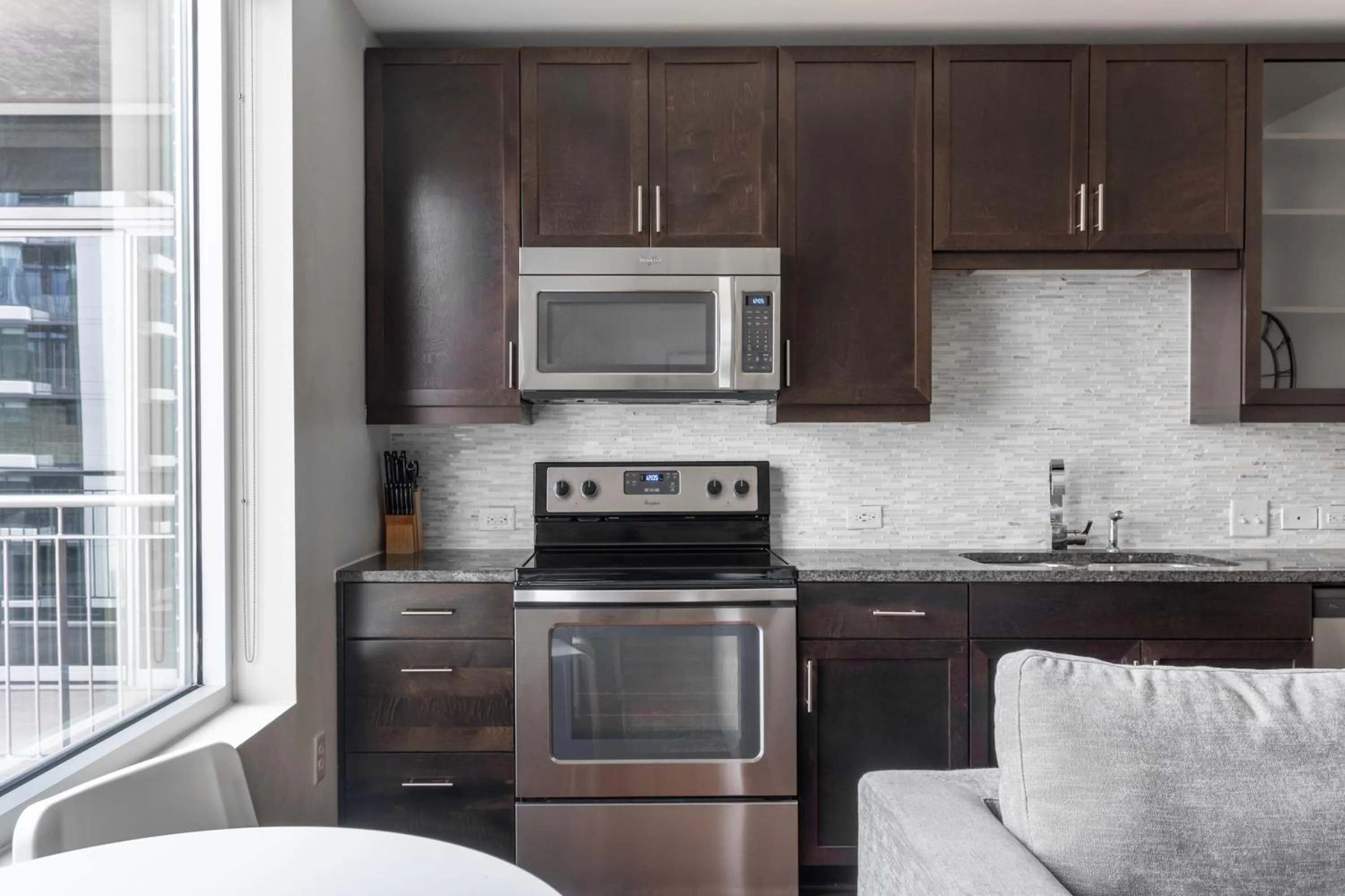 kitchen, Kitchen/Kitchenette in Kasa Lady Bird Lake Austin