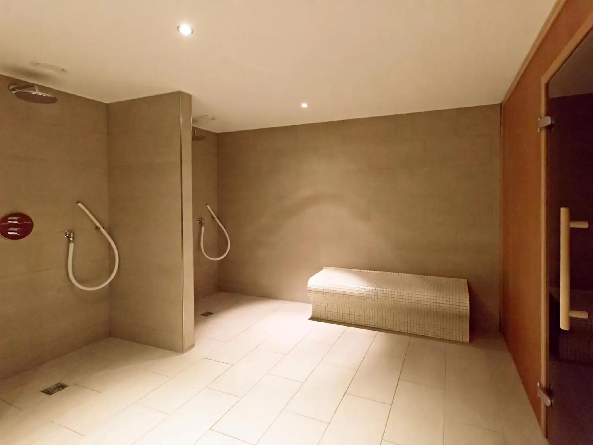 Sauna, Bed in DORMERO Hotel Altes Kaufhaus Lüneburg