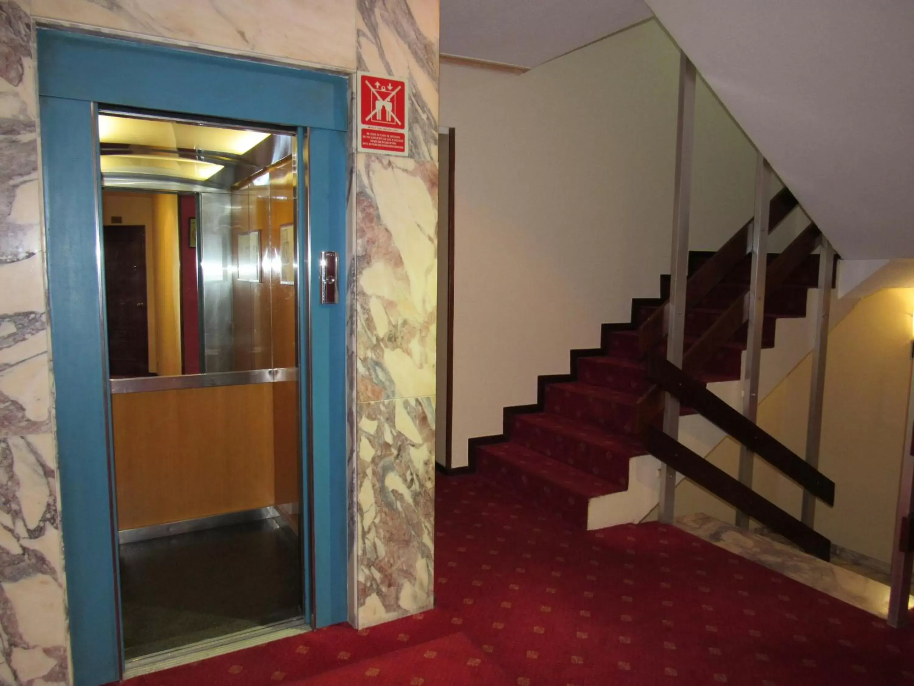 Lobby or reception in Hotel Virgen del Camino Pontevedra