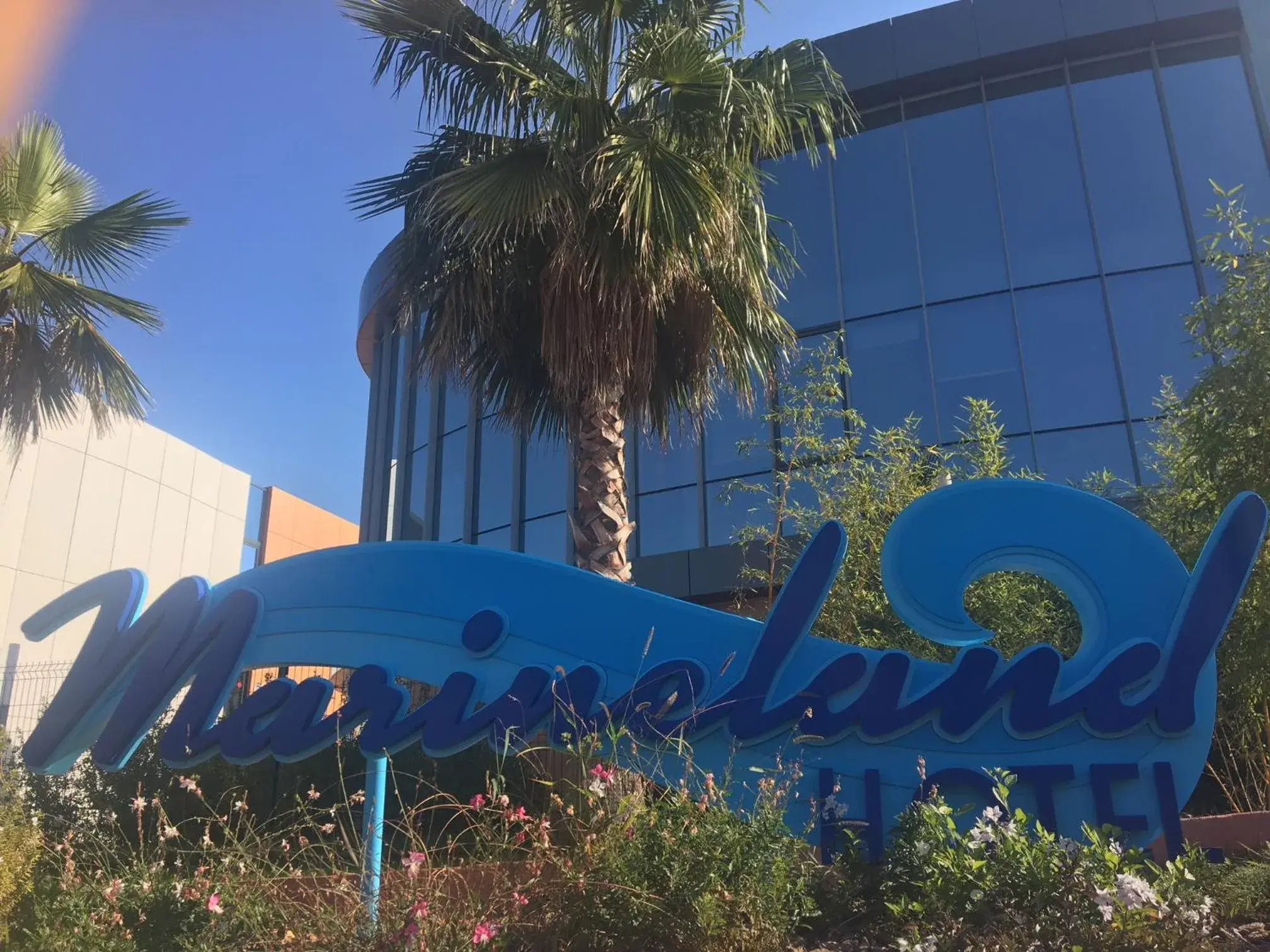 Facade/entrance in Marineland Hôtel