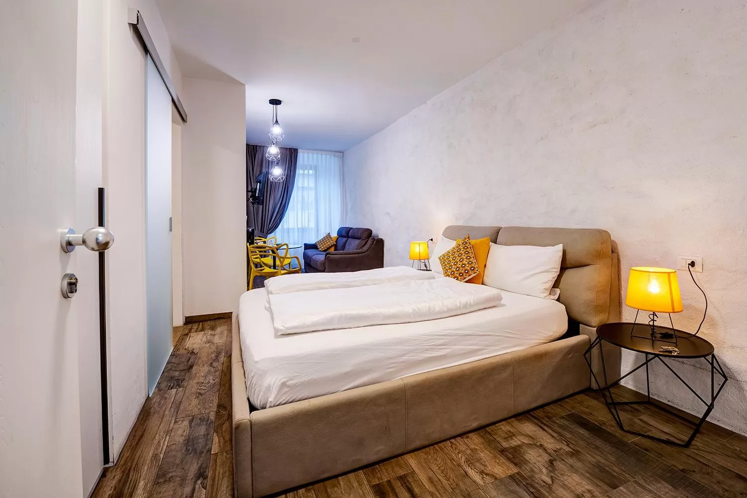 Photo of the whole room, Bed in Arcadia Rooms