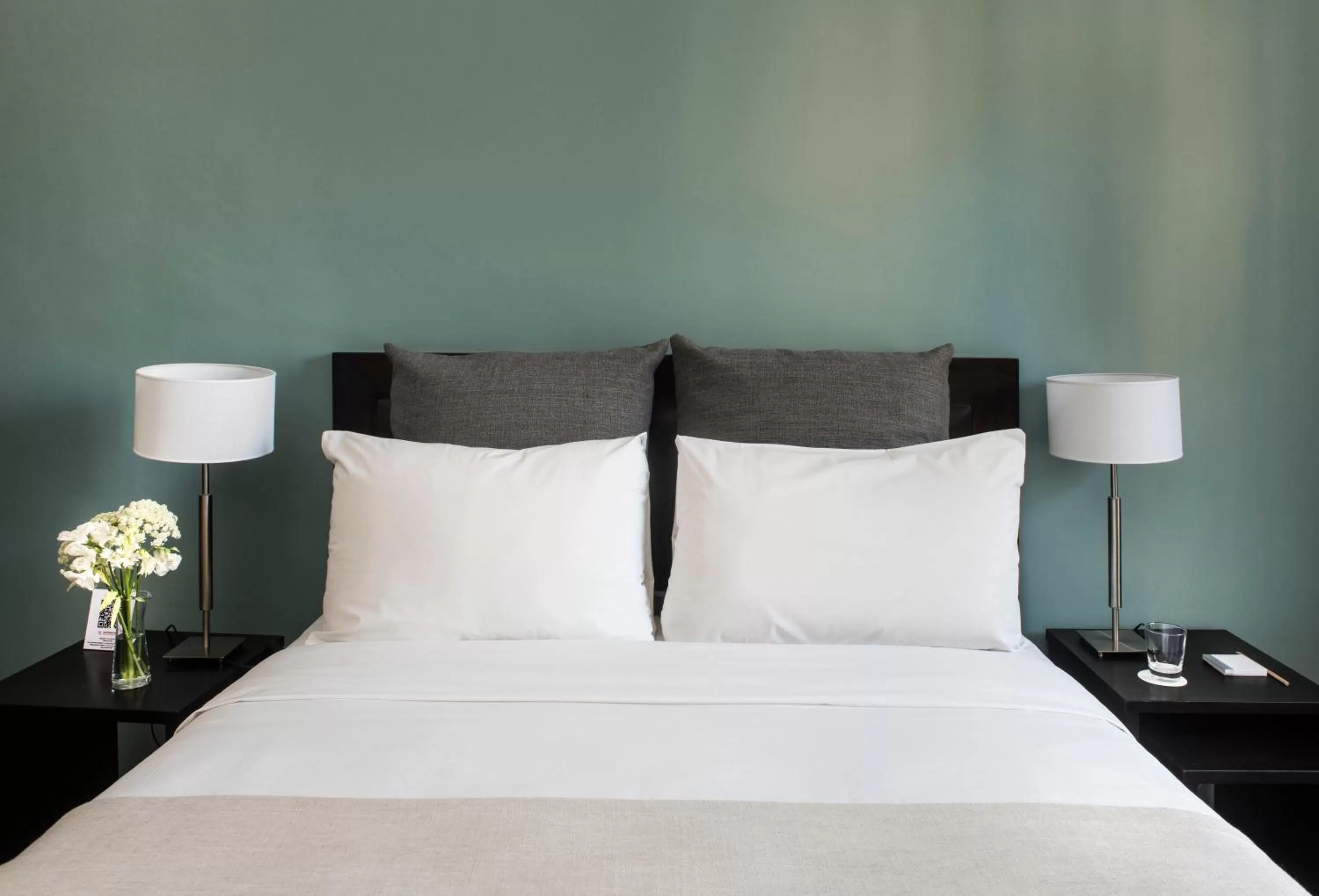 Bed in Rochester Hotel Classic