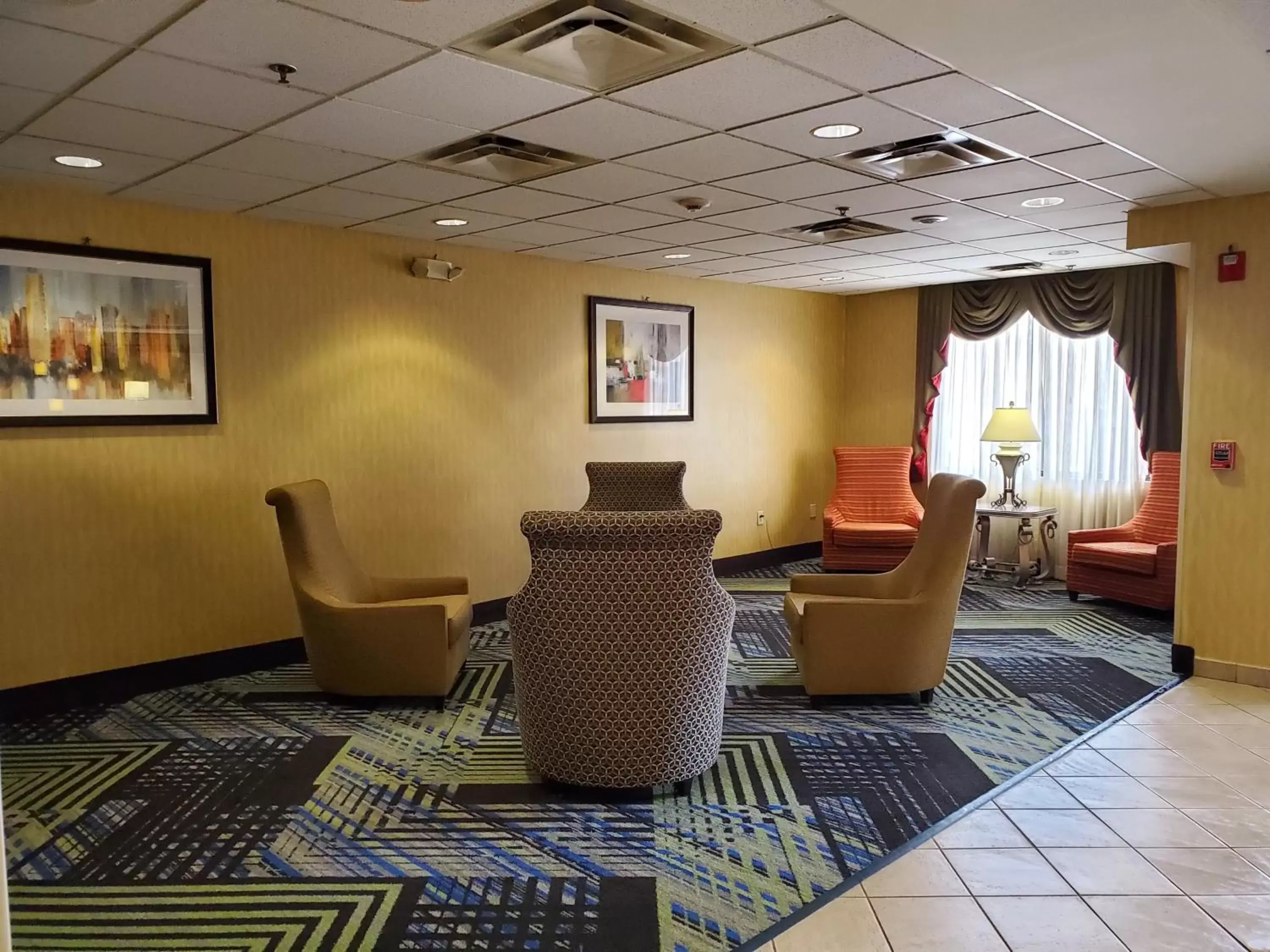 Property building in Holiday Inn Express Hotel & Suites Columbus Airport, an IHG Hotel