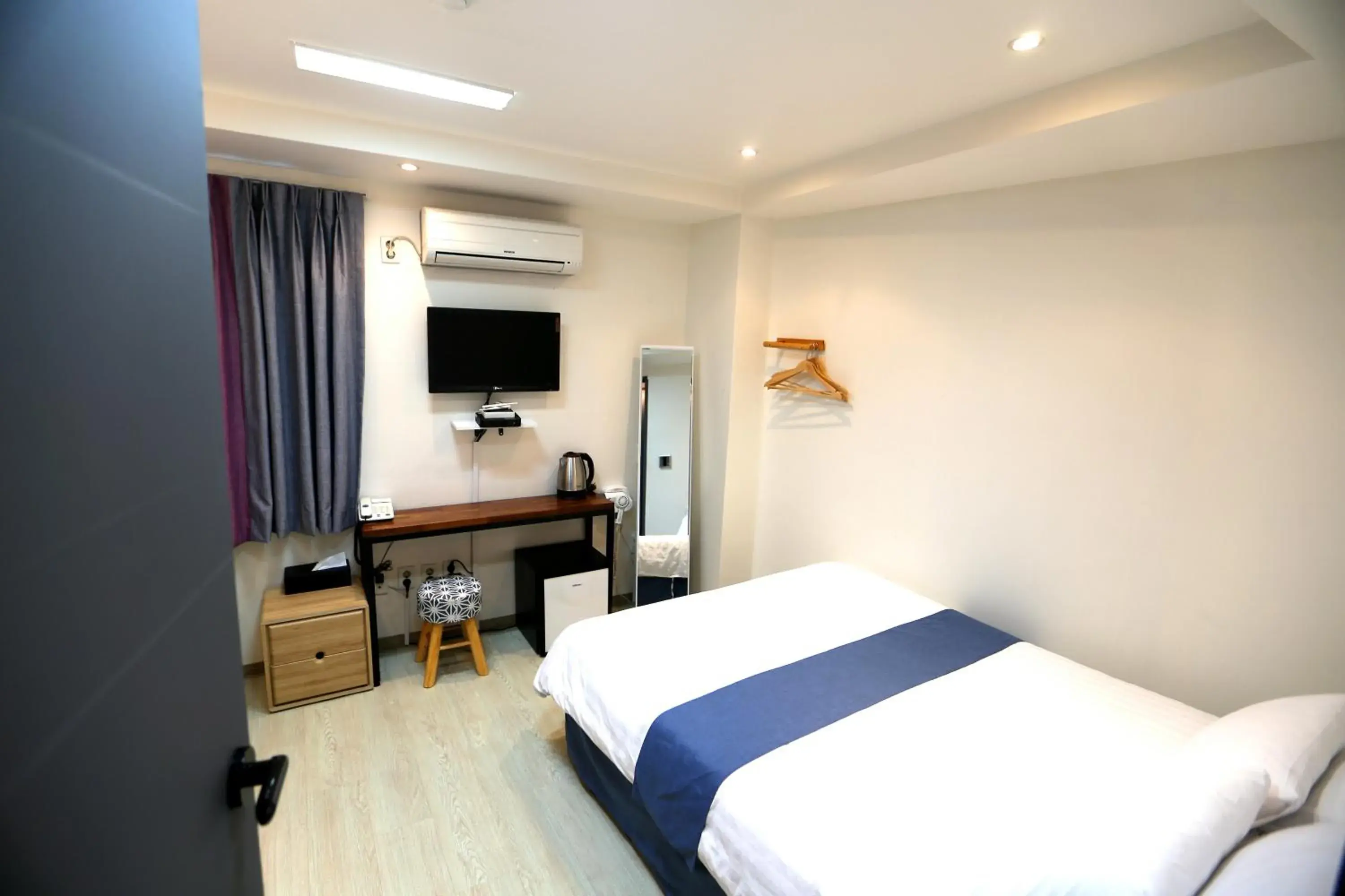 Bedroom, Bed in MUST STAY HOTEL Myeongdong