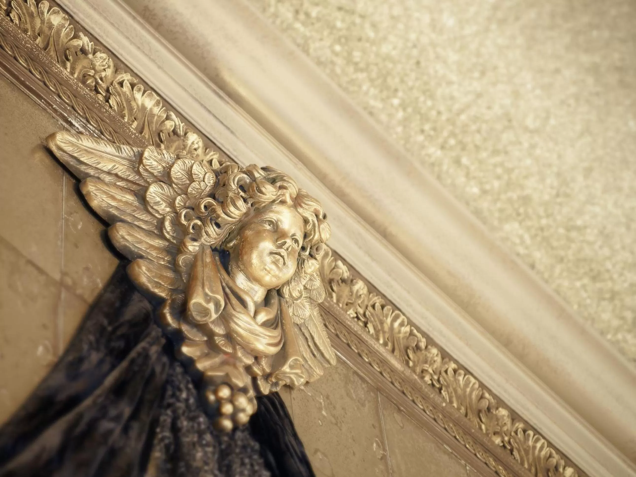 Decorative detail in Antica Dimora Delle Cinque Lune