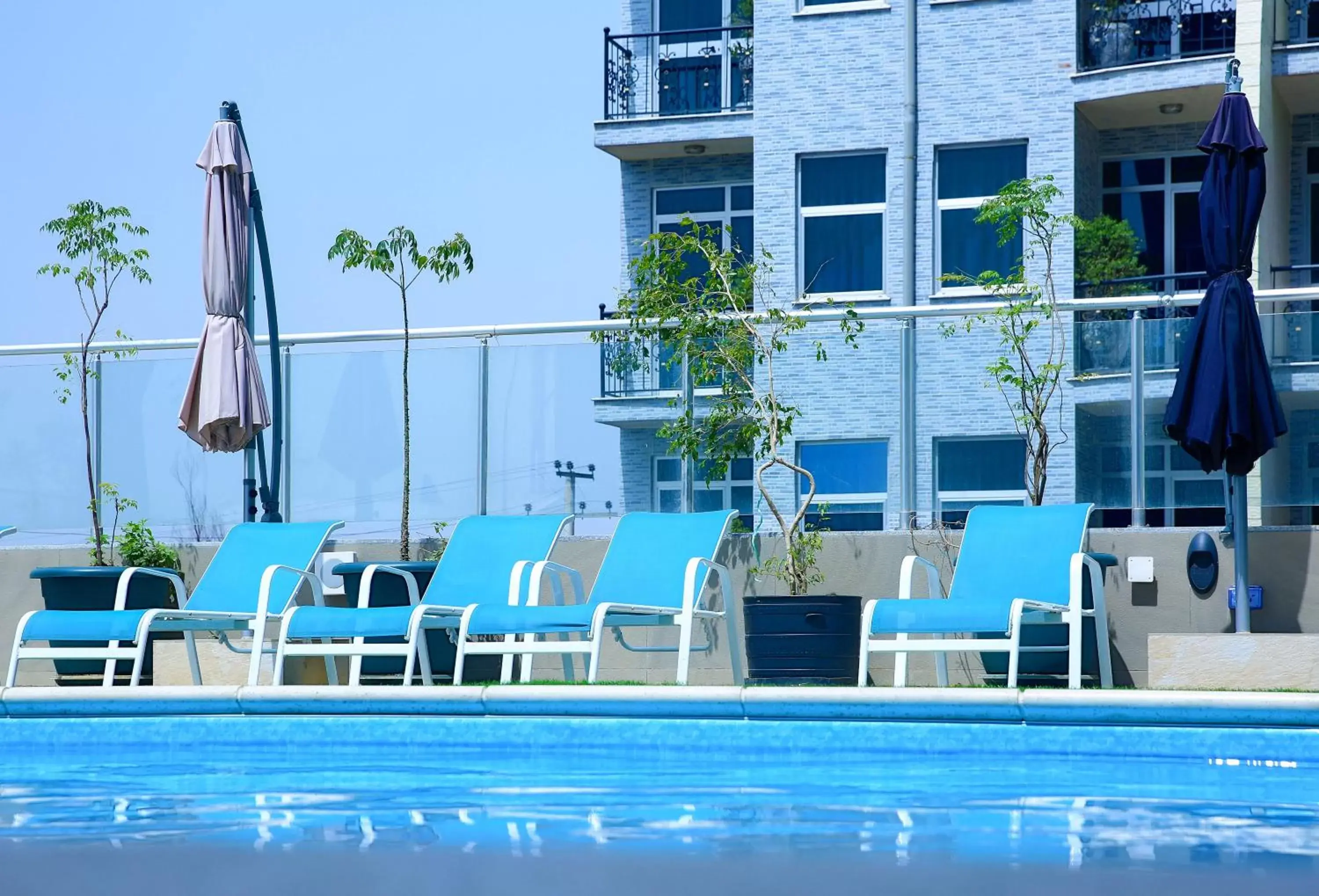 Swimming Pool in Swiss Inn Nexus Hotel