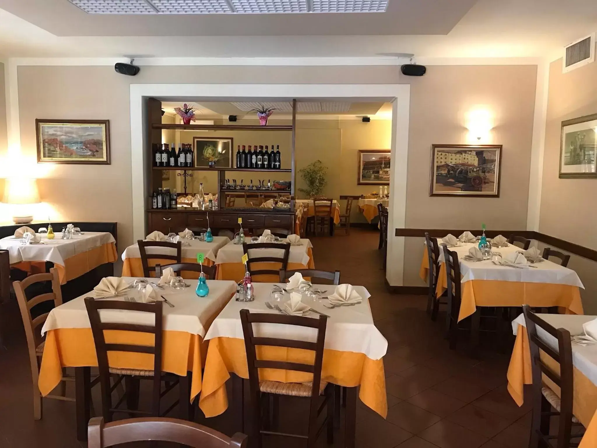 Restaurant/Places to Eat in Hotel Tre Castelli