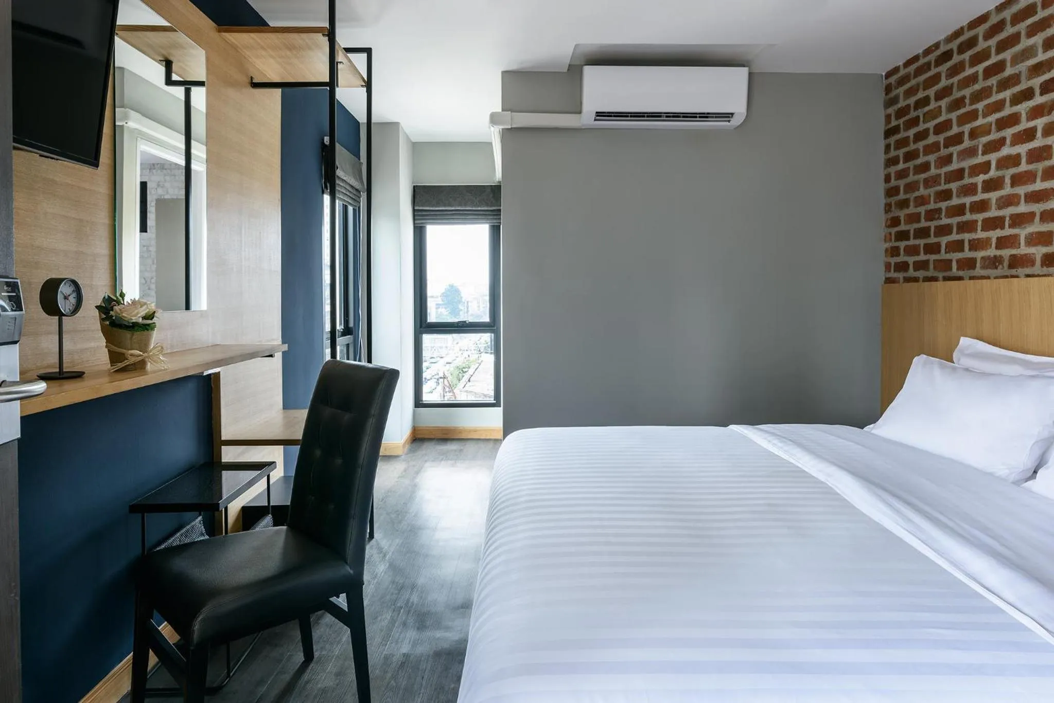 Bed in Travelier Hostel