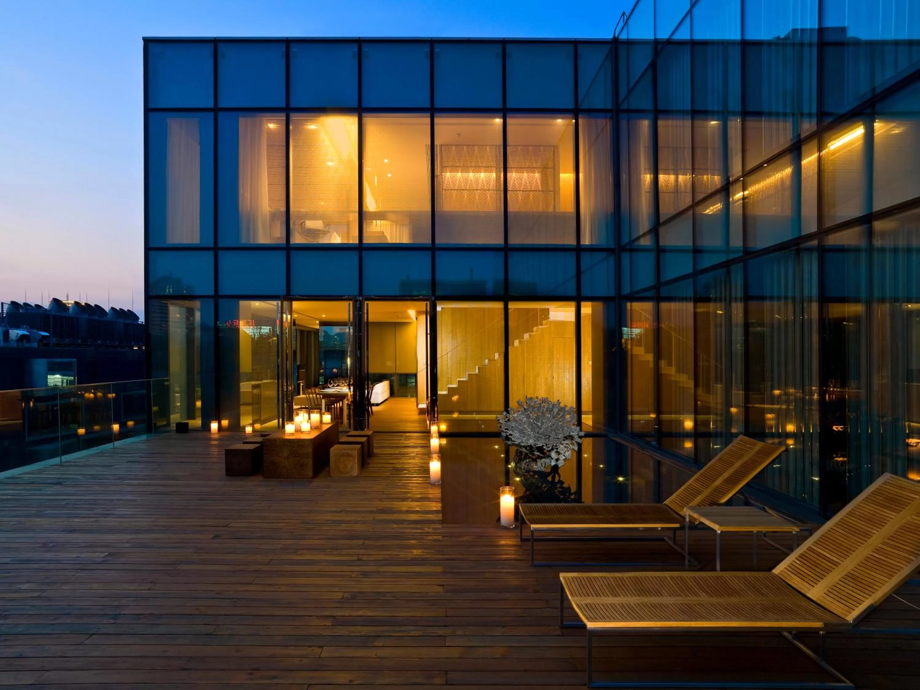 Balcony/Terrace in The Opposite House