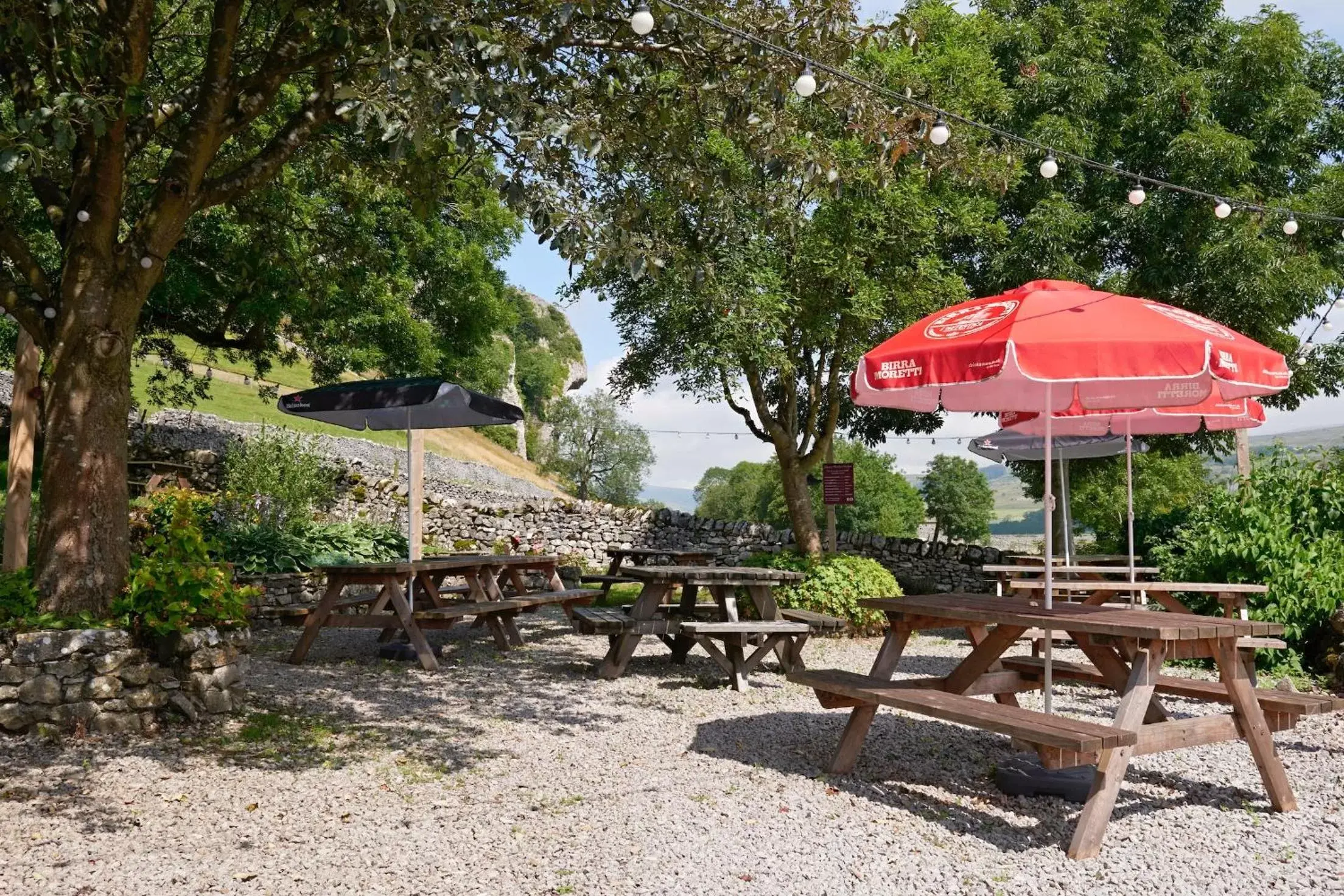 Patio in Tennant Arms Hotel