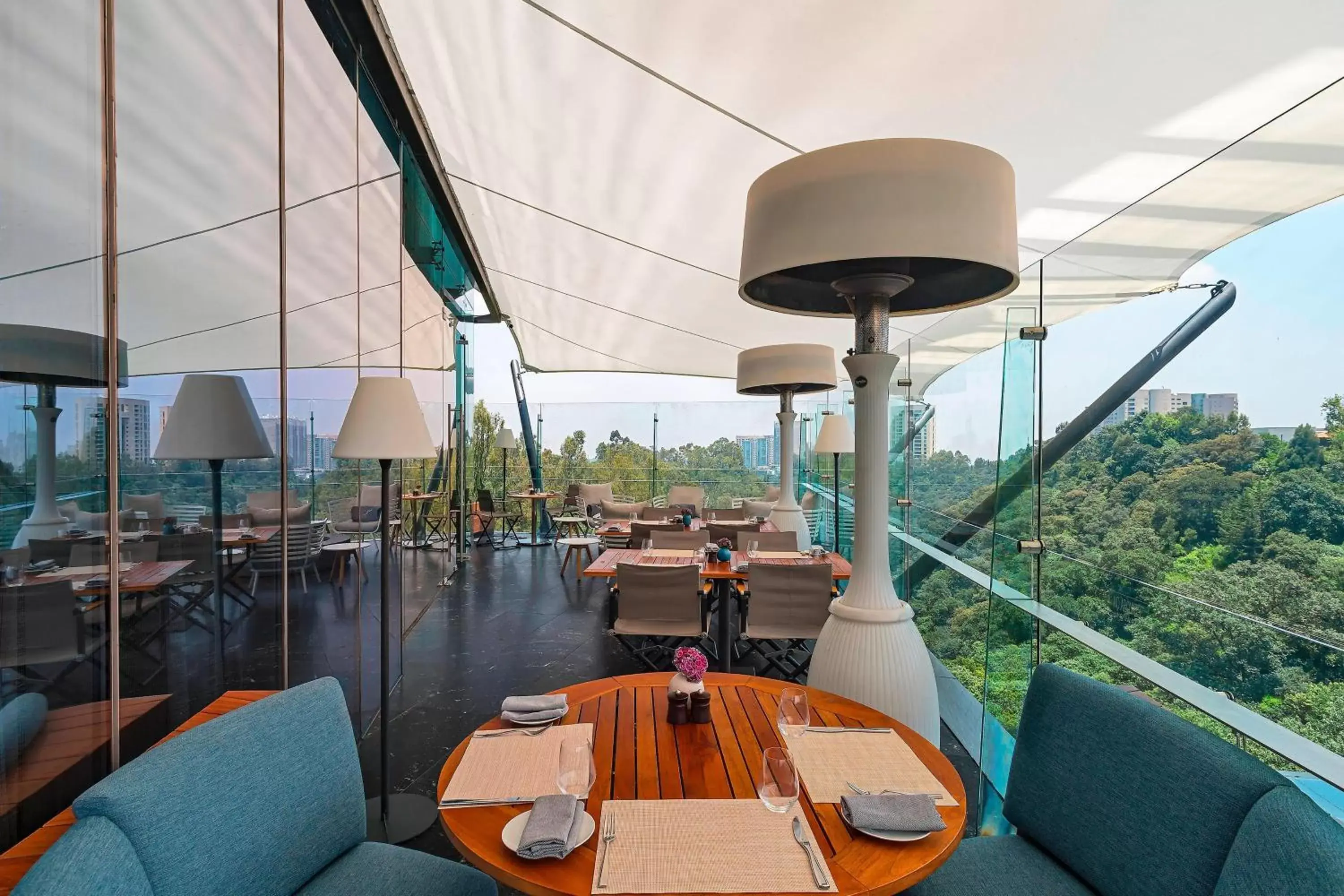 Kitchen or kitchenette, Restaurant/Places to Eat in The Westin Santa Fe, Mexico City