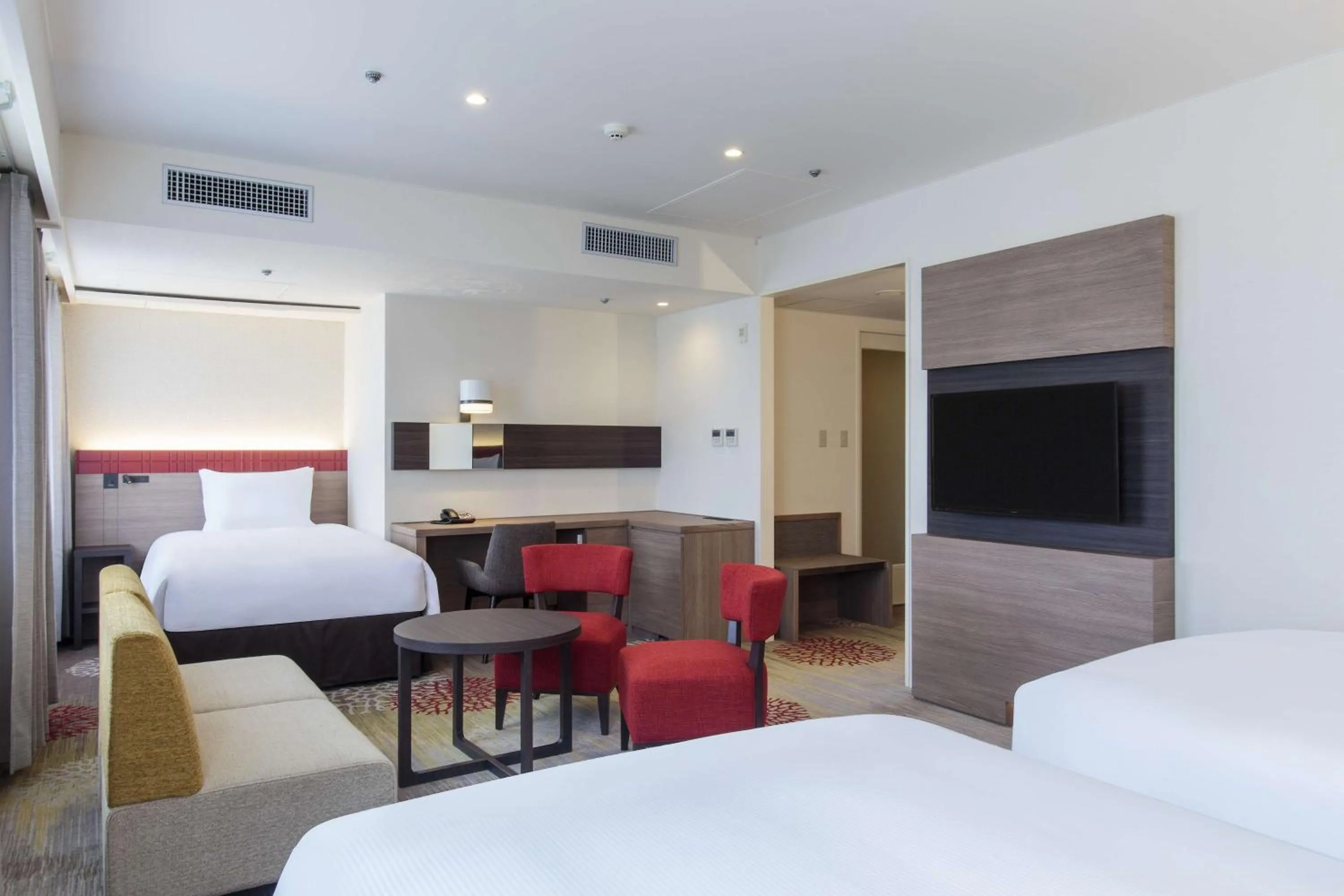 Bedroom, Bed in DoubleTree by Hilton Naha Shuri Castle