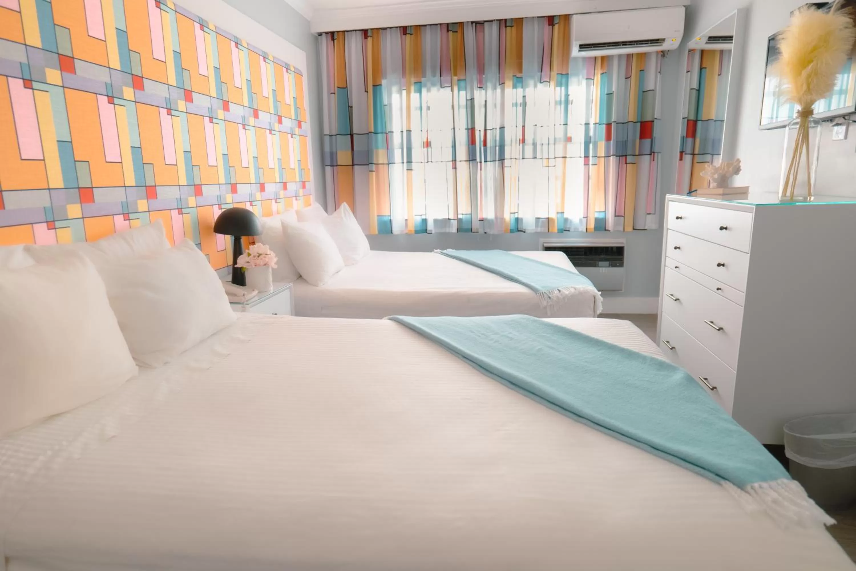 Bed in The Cove By Renzzi