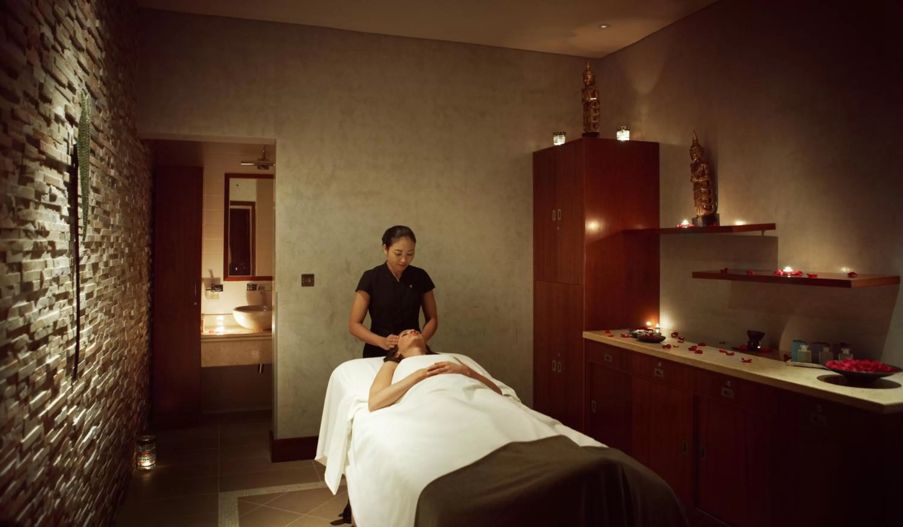 Spa and wellness centre/facilities in Raffles Dubai