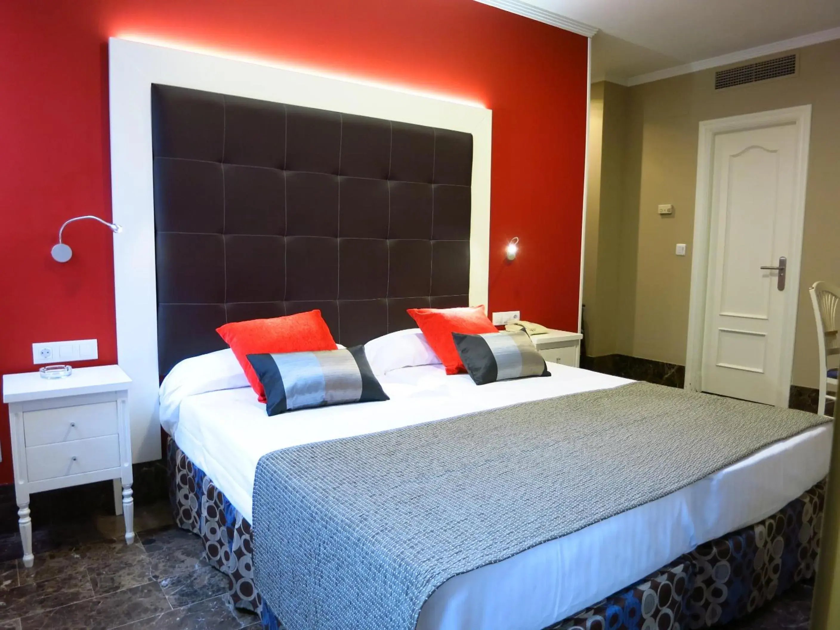 Bedroom, Bed in Hotel Boutique Catedral
