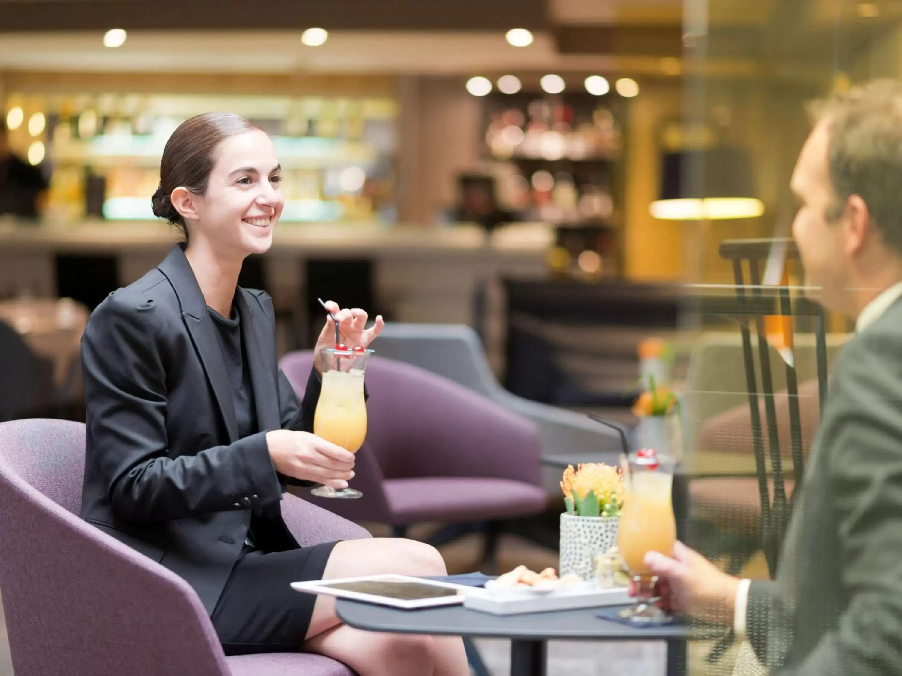 Lounge or bar, Restaurant/Places to Eat in Novotel Genève Centre