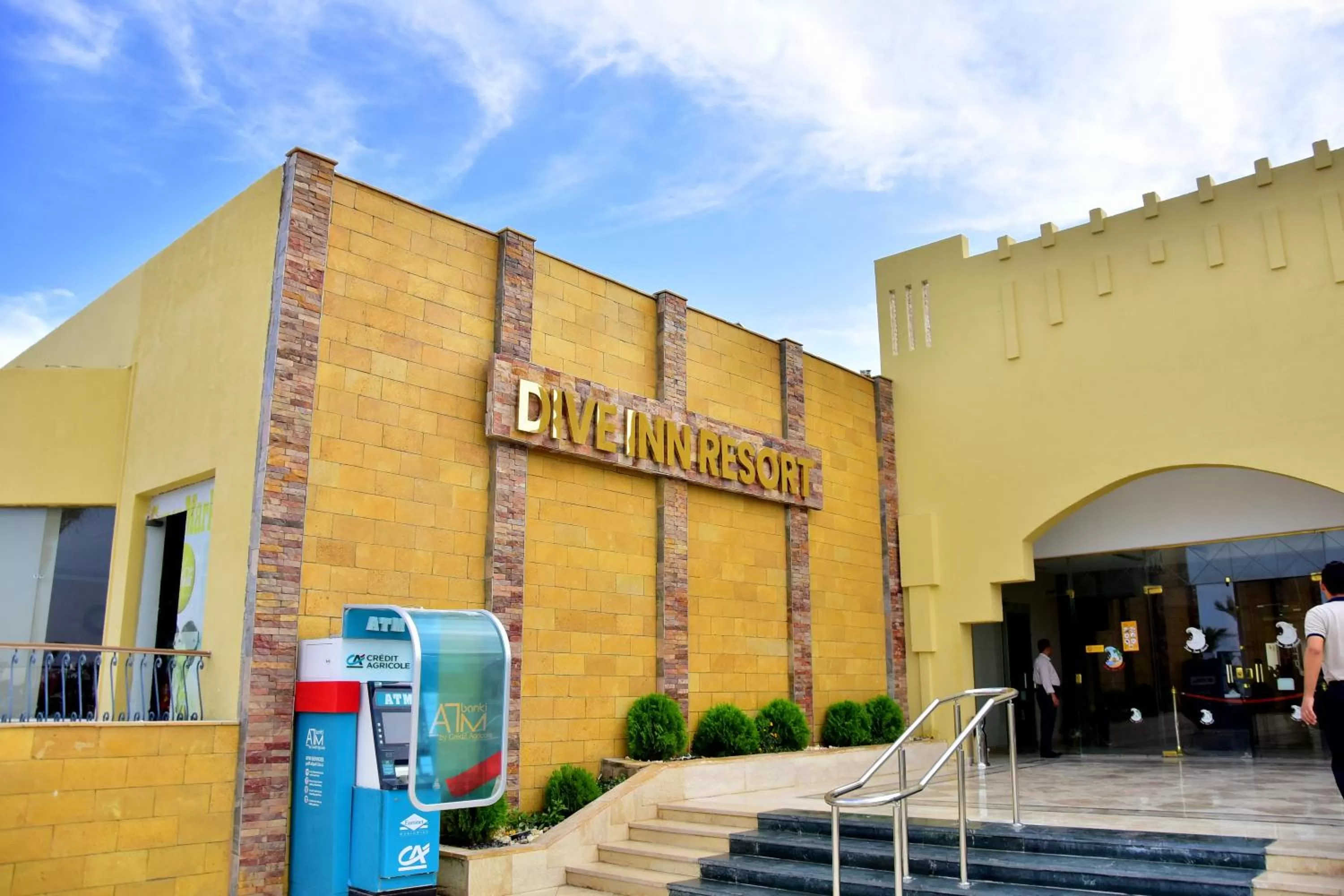 Facade/entrance in Dive Inn Resort
