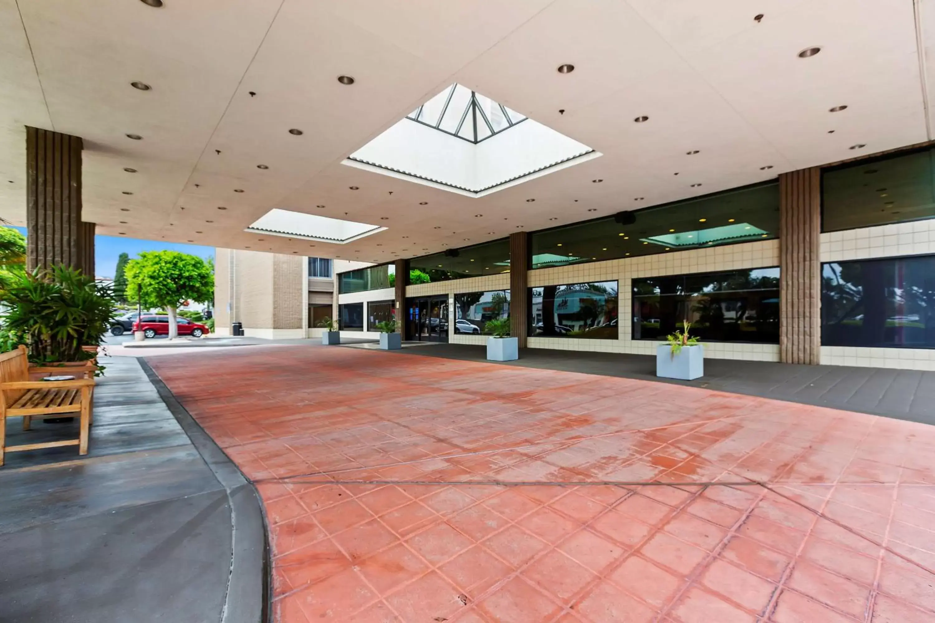 Property building, Lobby/Reception in Doubletree by Hilton Whittier