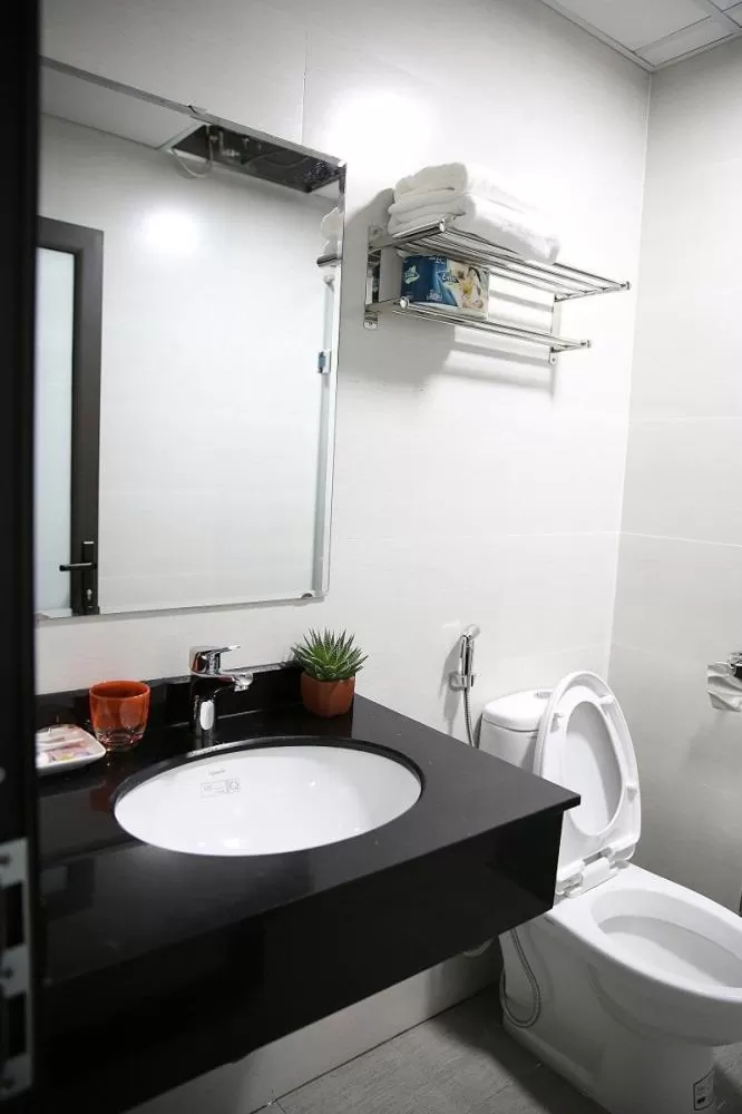 V House 6 Serviced Apartment