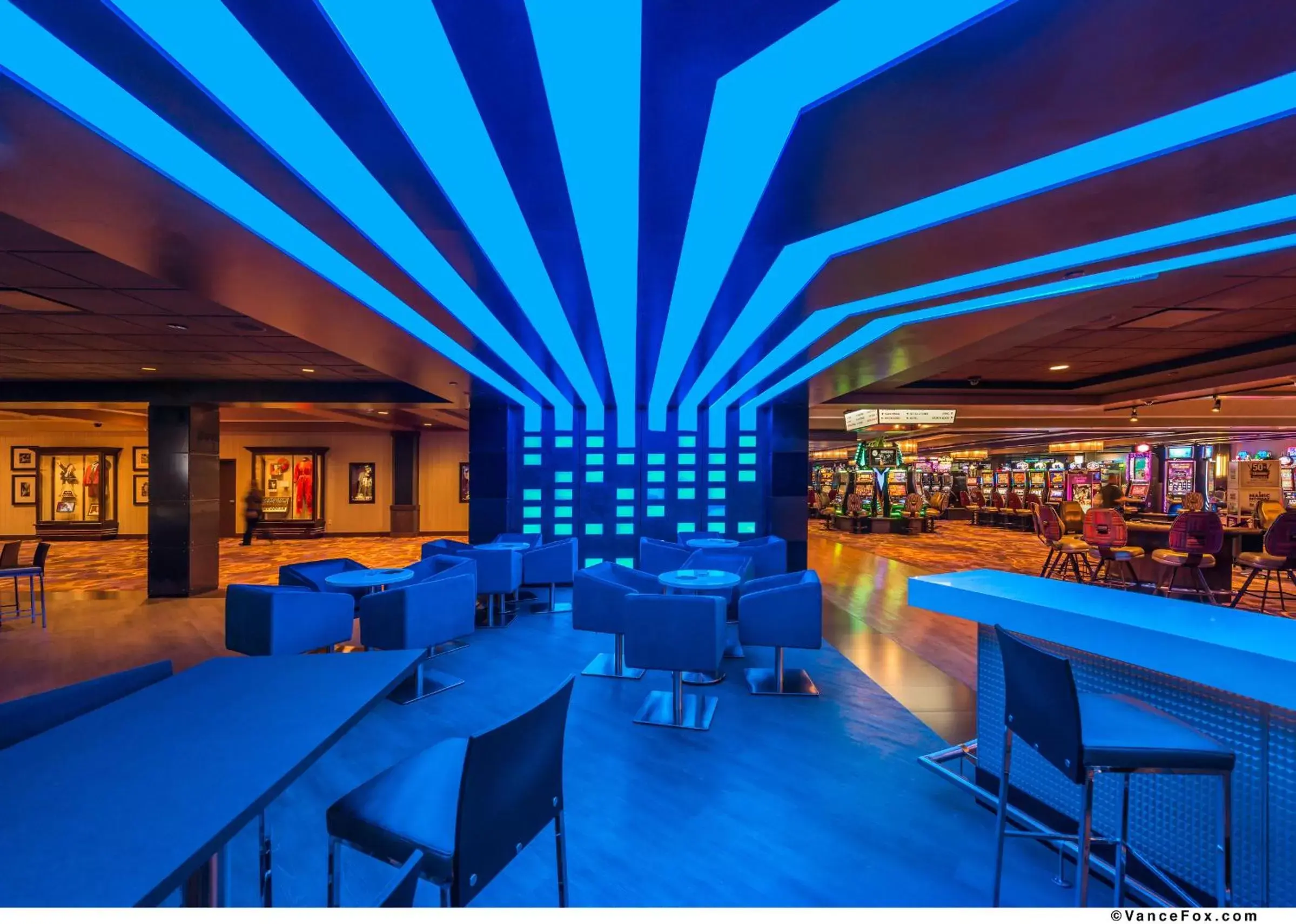 Lounge or bar in Golden Nugget Lake Tahoe Lounge or bar in Golden Nugget Lake Tahoe