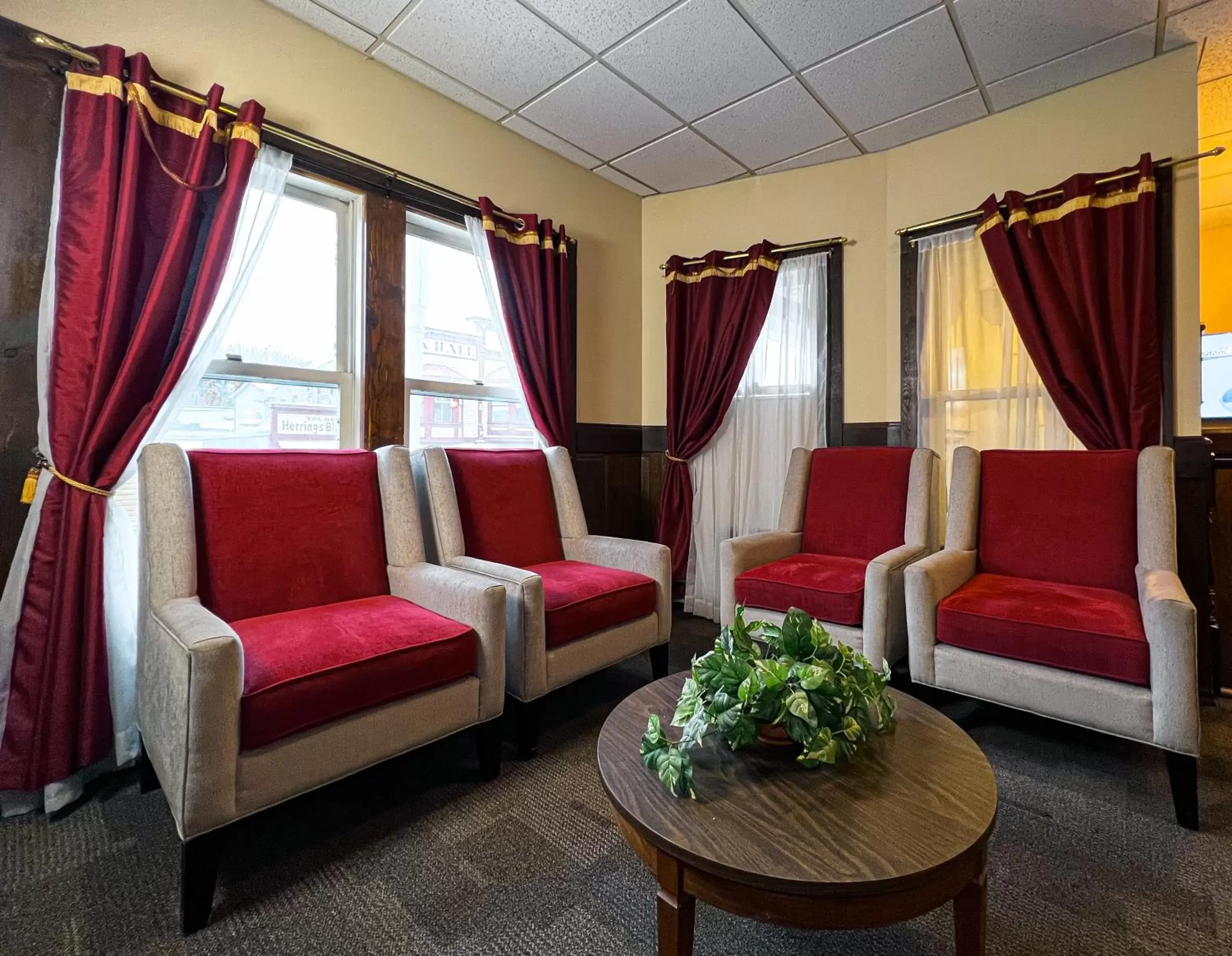 Lobby or reception, Seating Area in The Downtown, a Coast Hotel