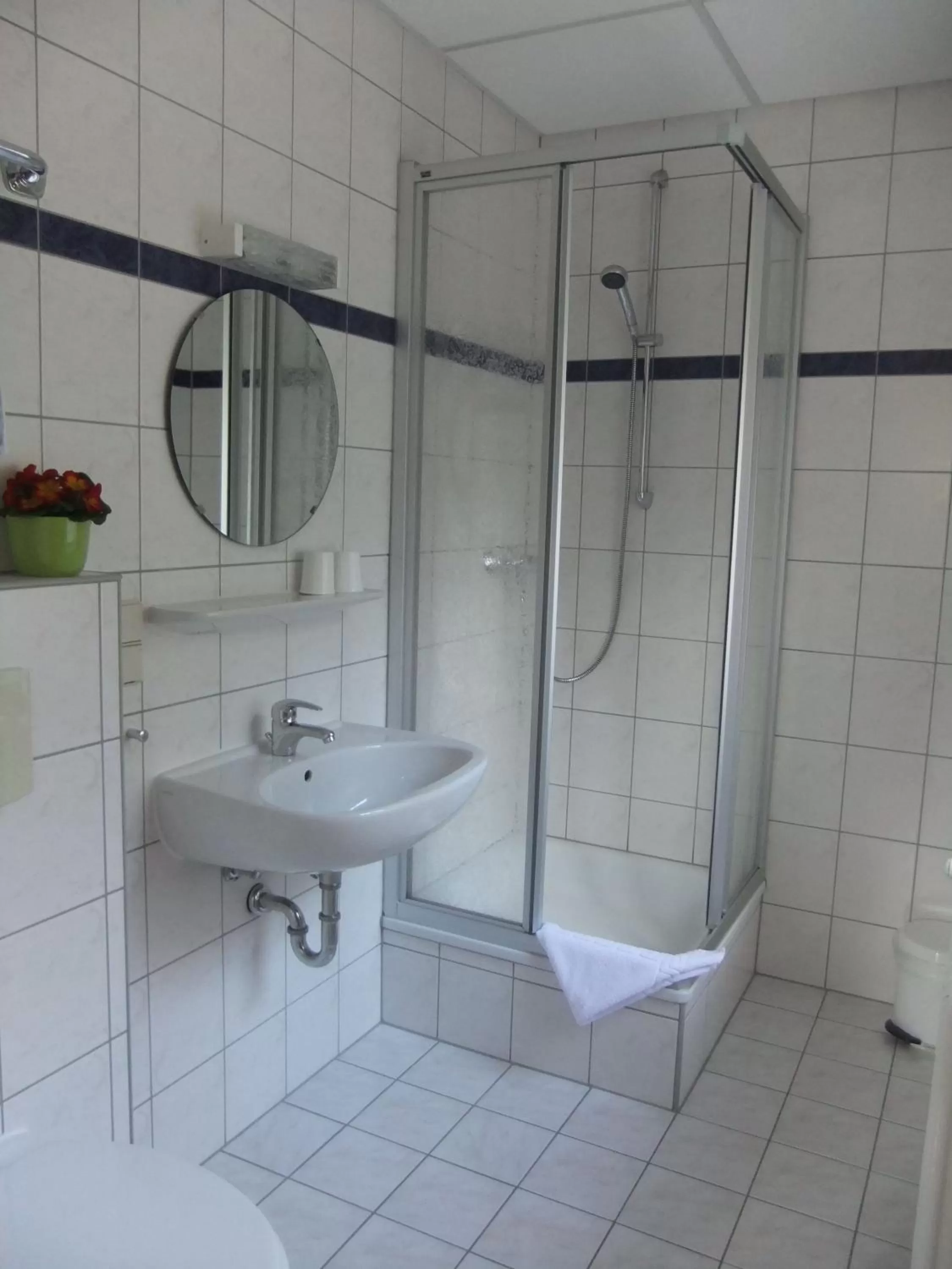 Bathroom in Zur Edlen Krone