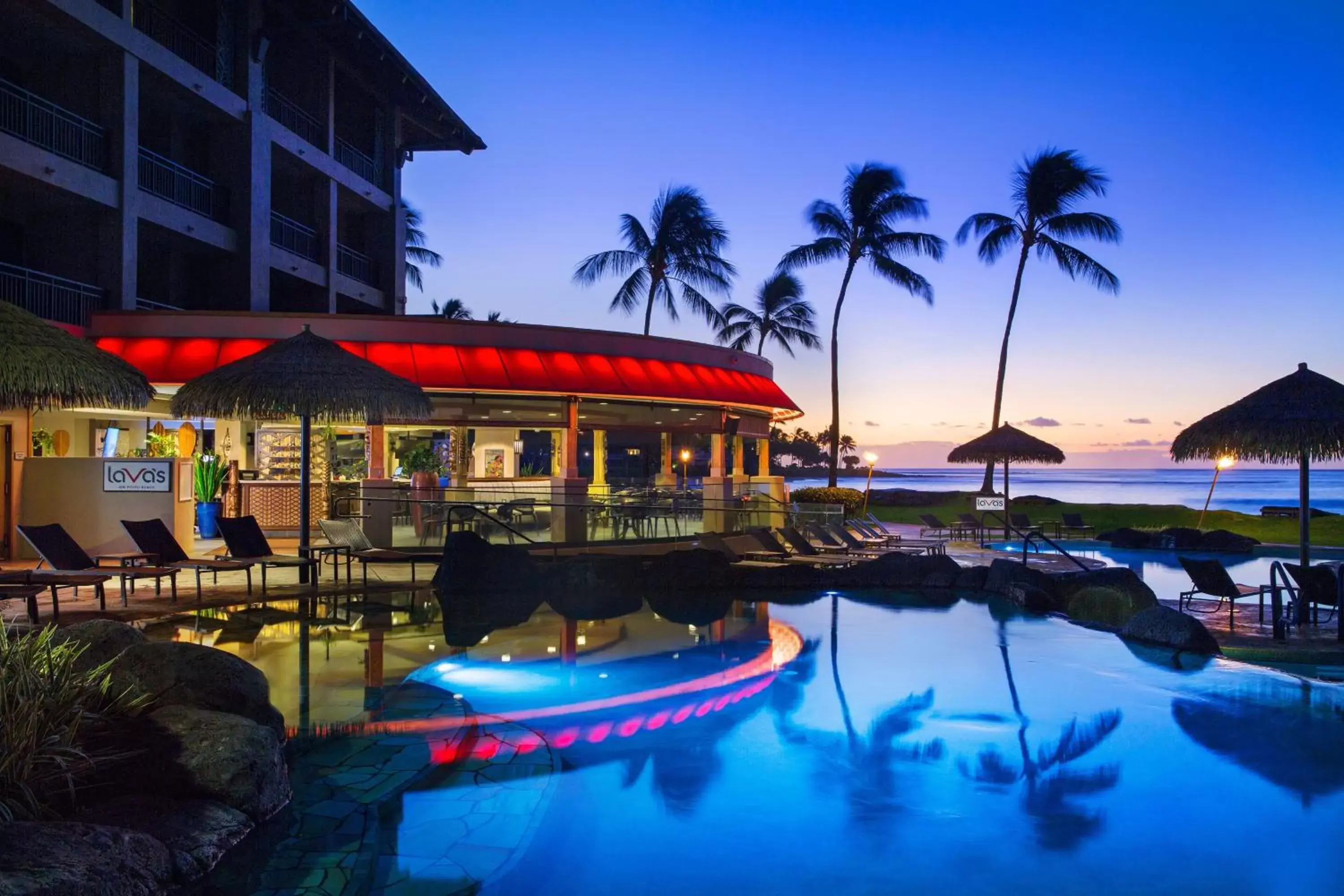 Beach, Swimming Pool in Sheraton Kauai Resort